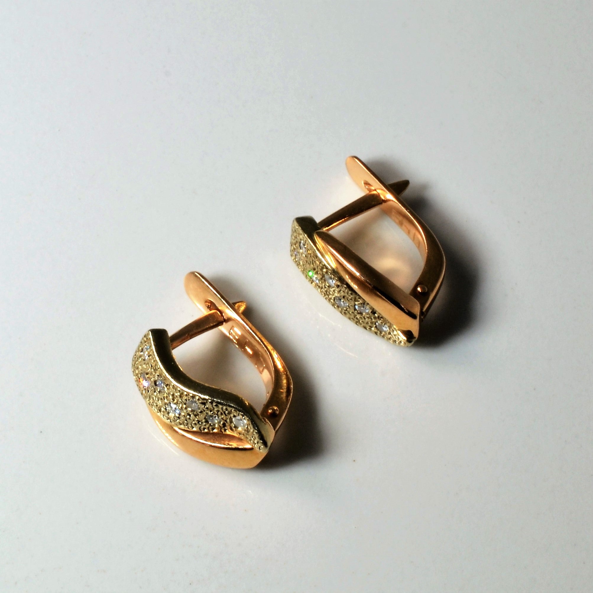 Cluster Set Diamond Huggie Earrings | 0.11ctw |
