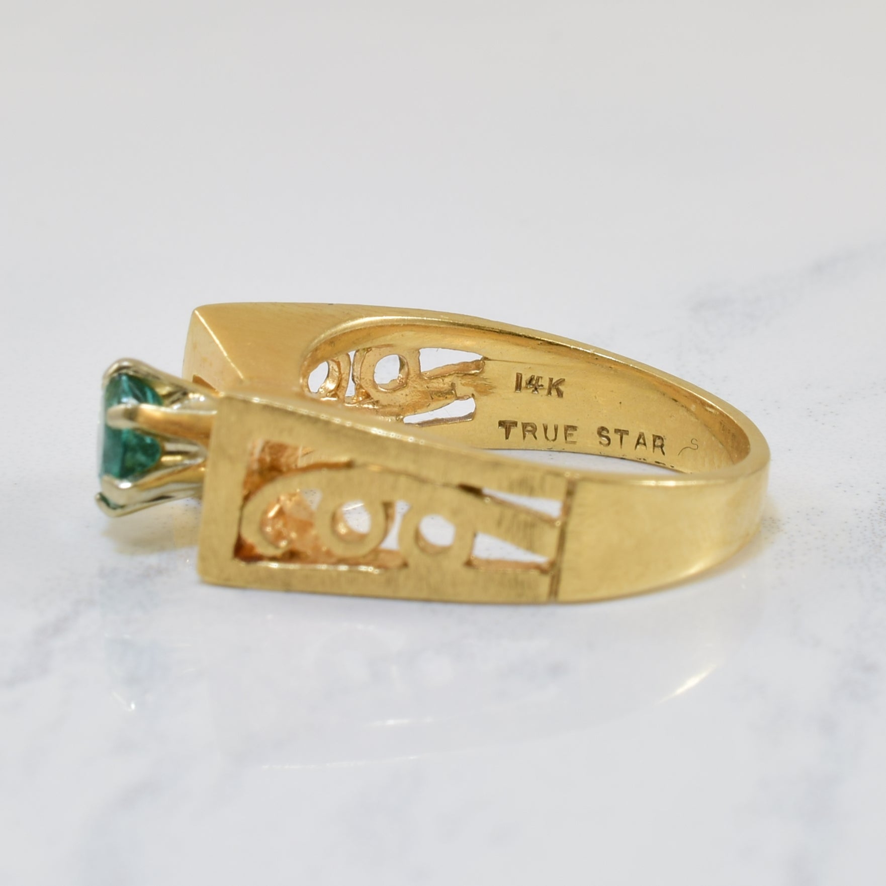 Solitaire Emerald Ring | 0.50ct | SZ 6 |