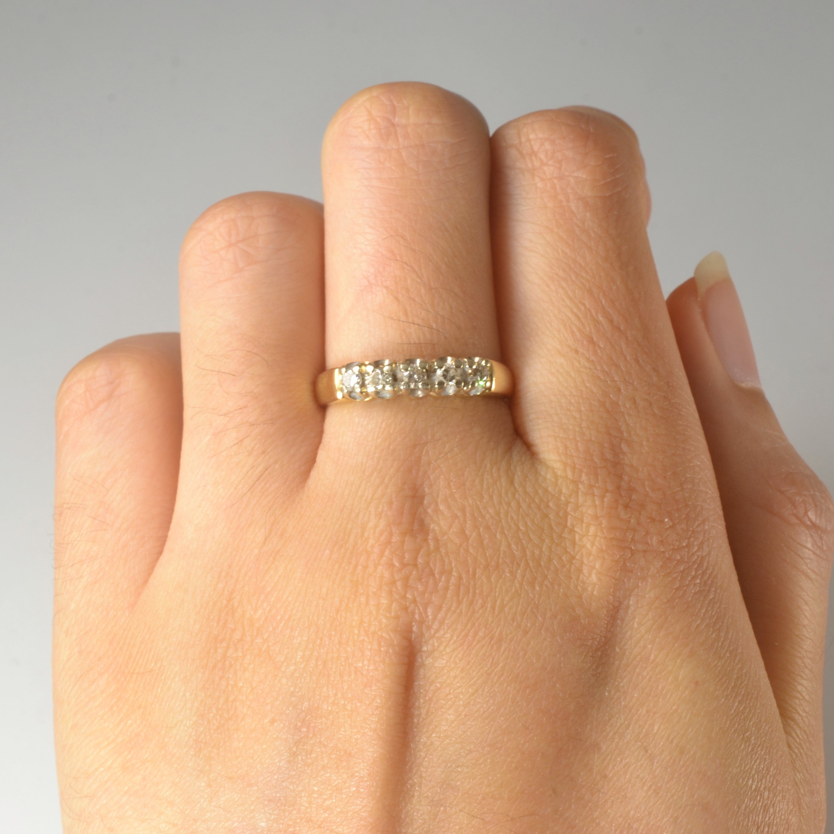 Five Stone Diamond Ring | 0.20ctw | SZ 7.25 |