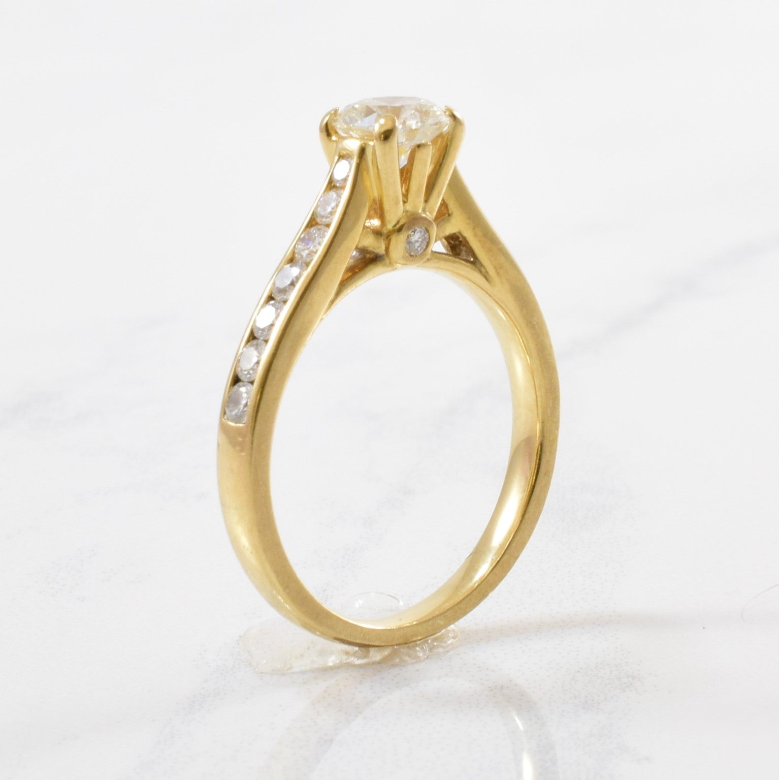 Bague de fiançailles cathédrale à profil diamant | 0,92 ct | Taille 5,25 |