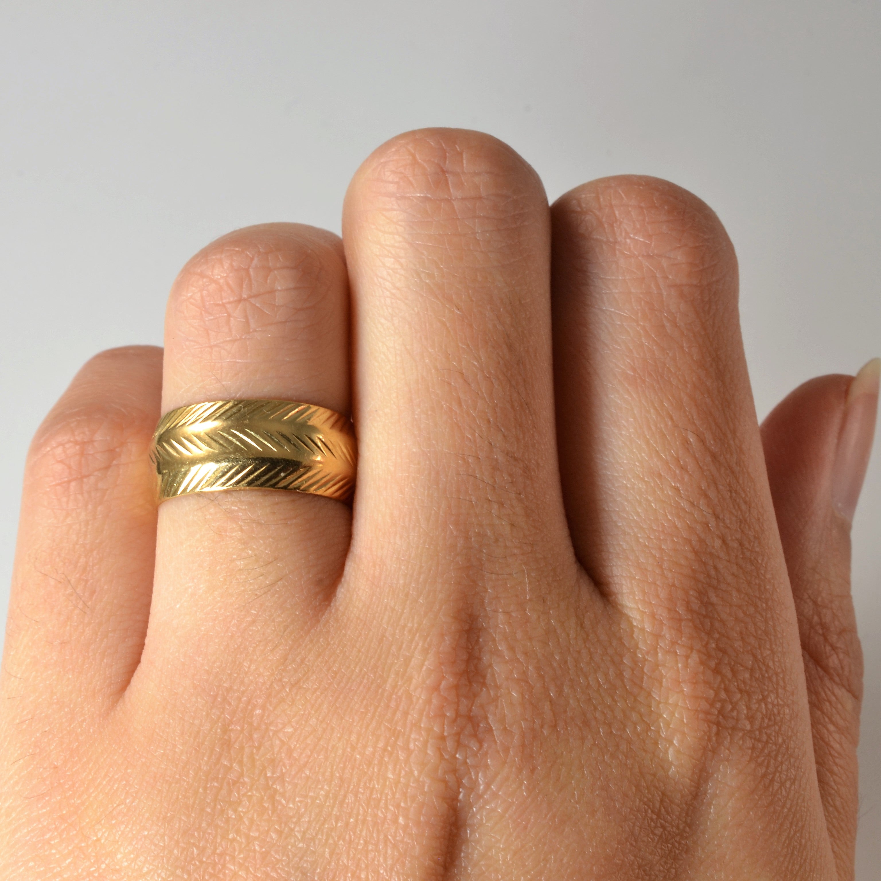 1960s Textured Gold Band | SZ 5.75 |