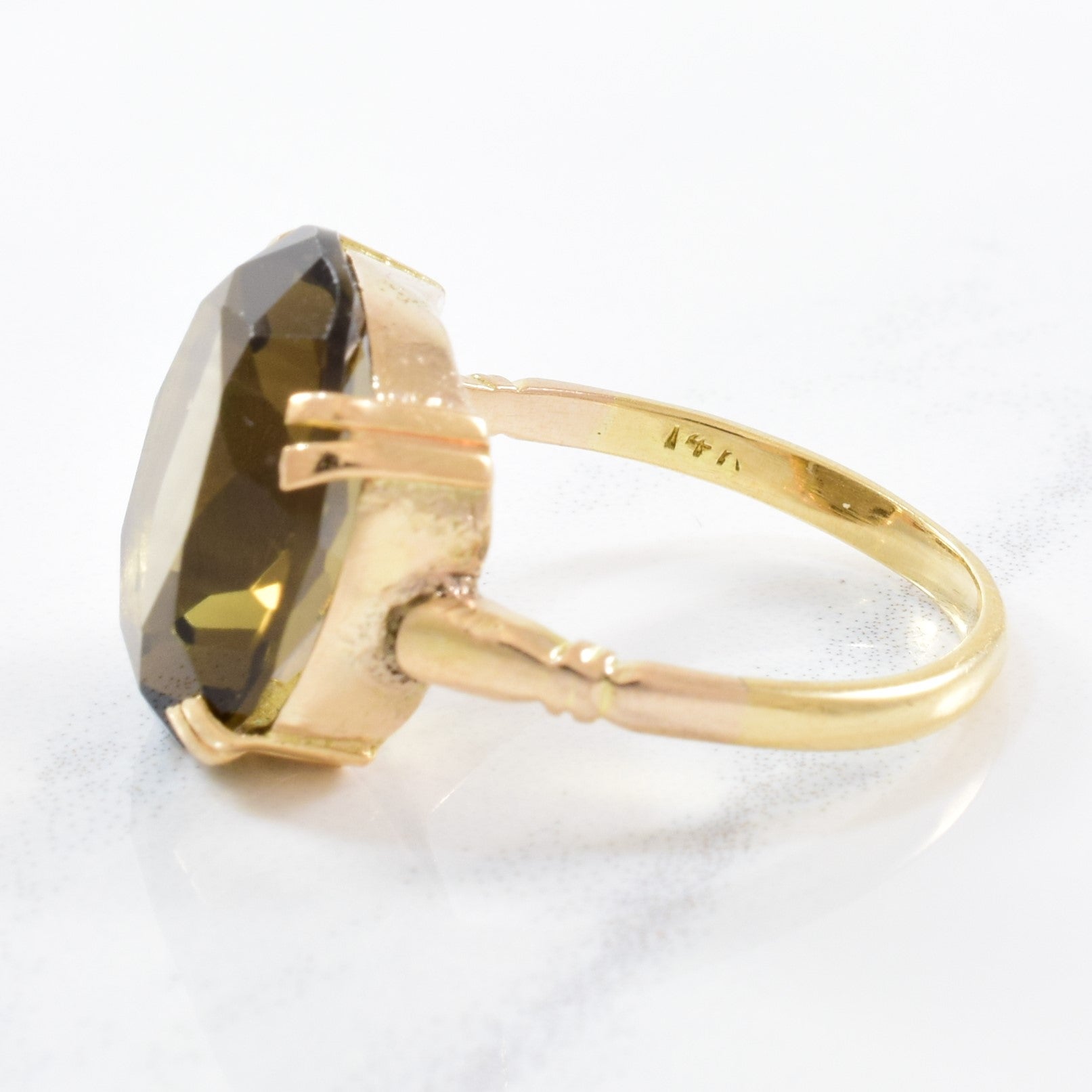 Bague solitaire en quartz fumé des années 1970 | 5,85 ct | Taille 5,25 |