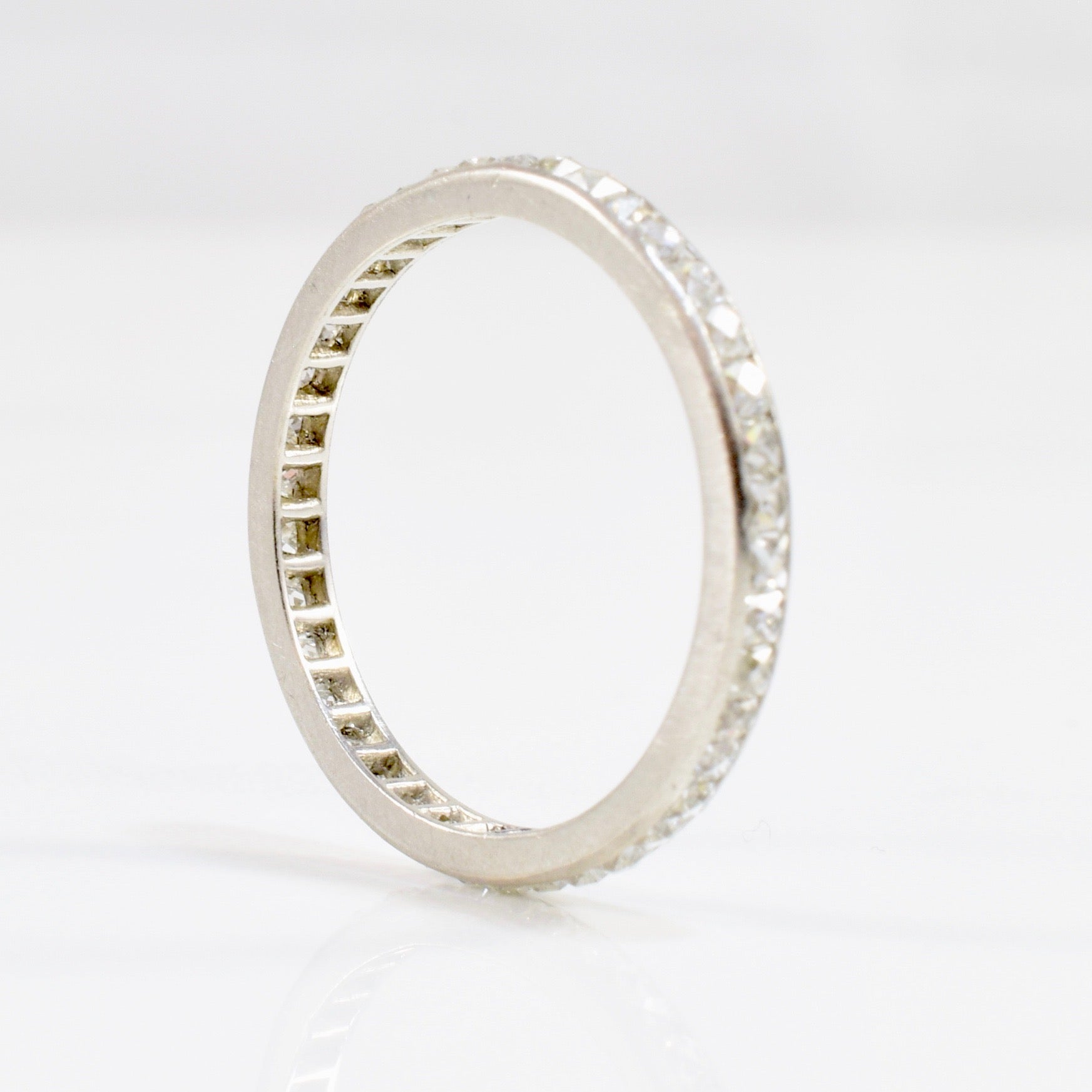 Alliance éternité en diamants taille française style Art déco | 0,65 ct au total | Taille 5,75