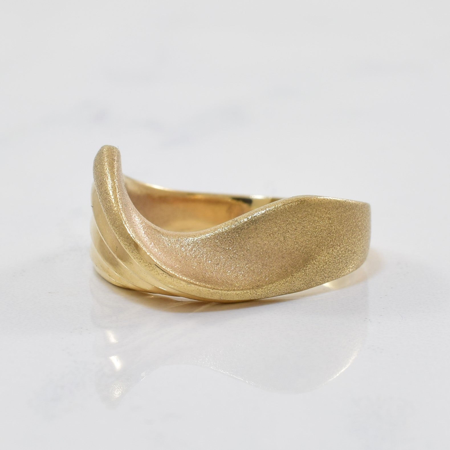 Brushed & Twisted Step Band | SZ 7.75 |