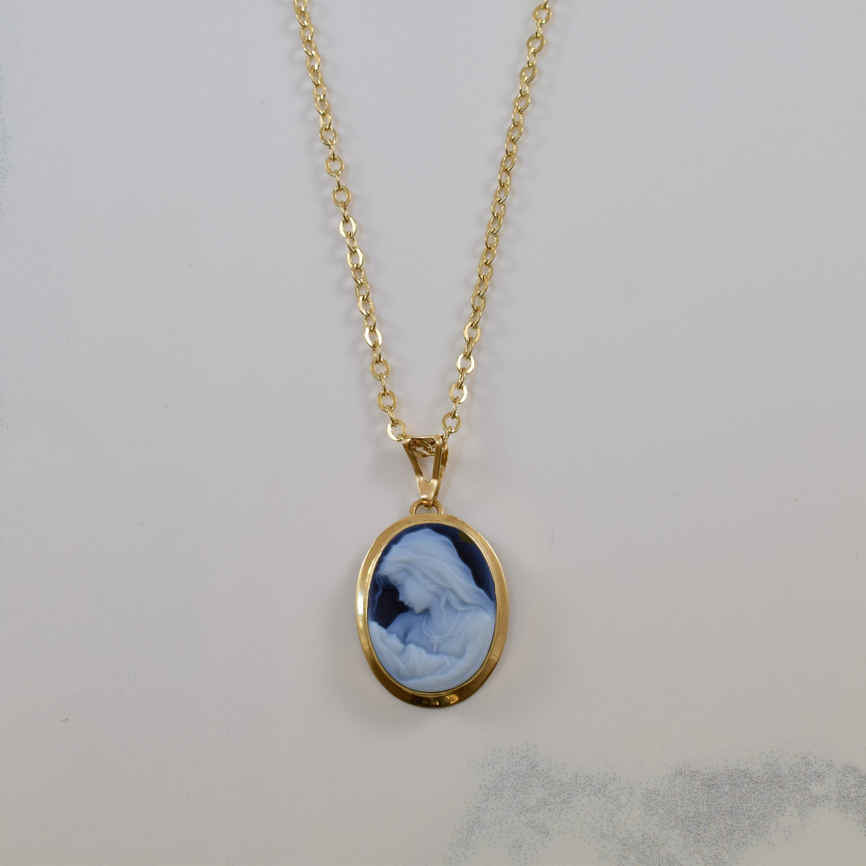 Collier camée Mère et Enfant | 4,60 ct | 45,7 cm |