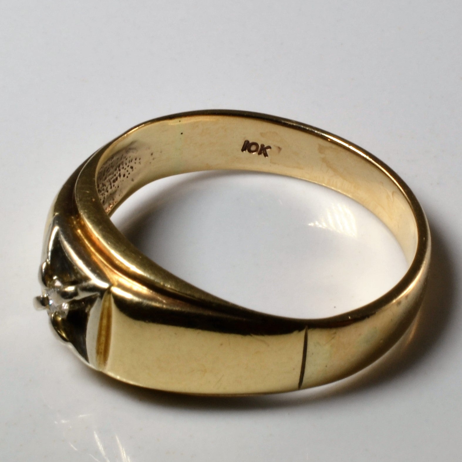Tapered Diamond Band | 0.05ct | SZ 9.5 |