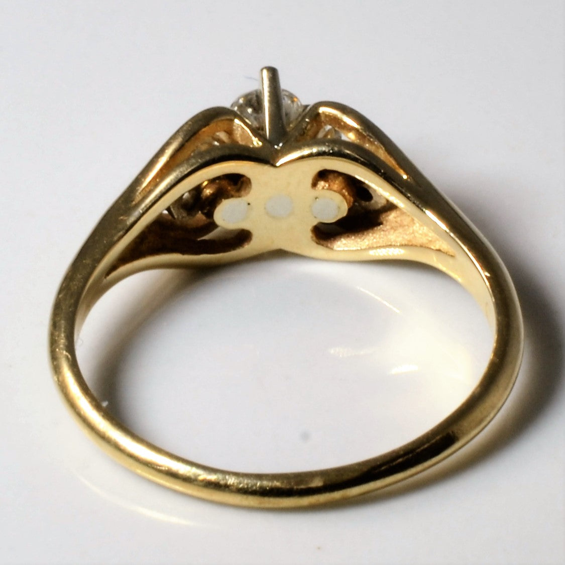 Heart Detailed Diamond Ring | 0.26ctw | SZ 7 |