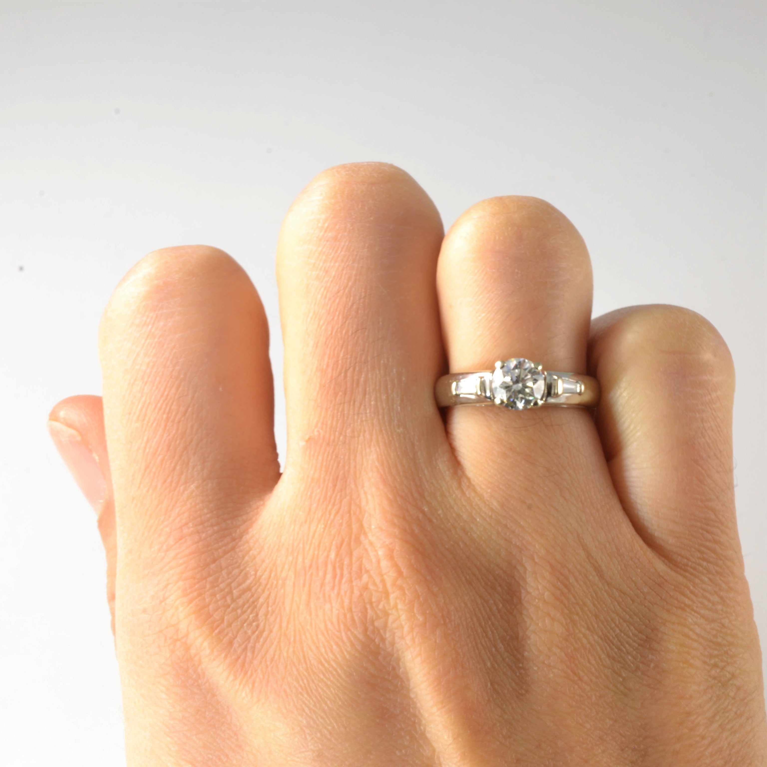 Bague de fiançailles trois diamants | 0,89 ct au total | Taille 5 |