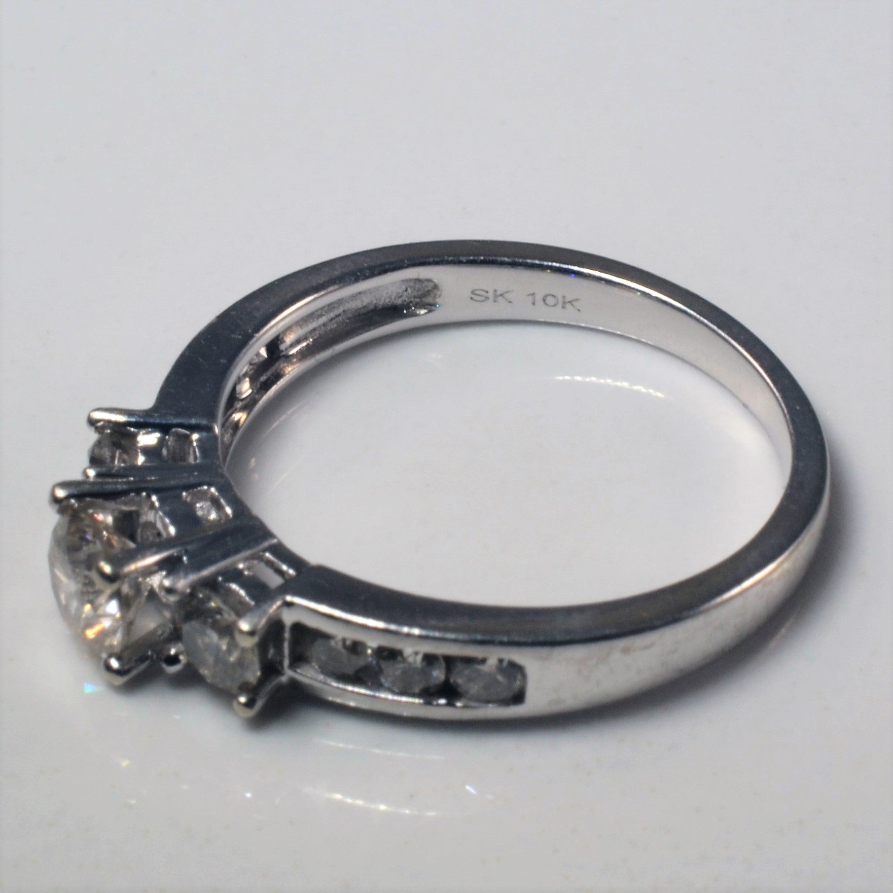 Three Stone Diamond Engagement Ring | 0.84ctw | SZ 6.5 |