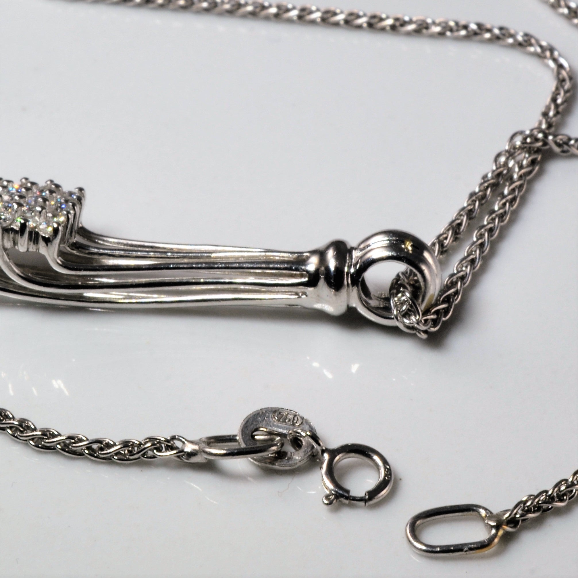Diamond Cluster Necklace | 0.25ctw | 18" |