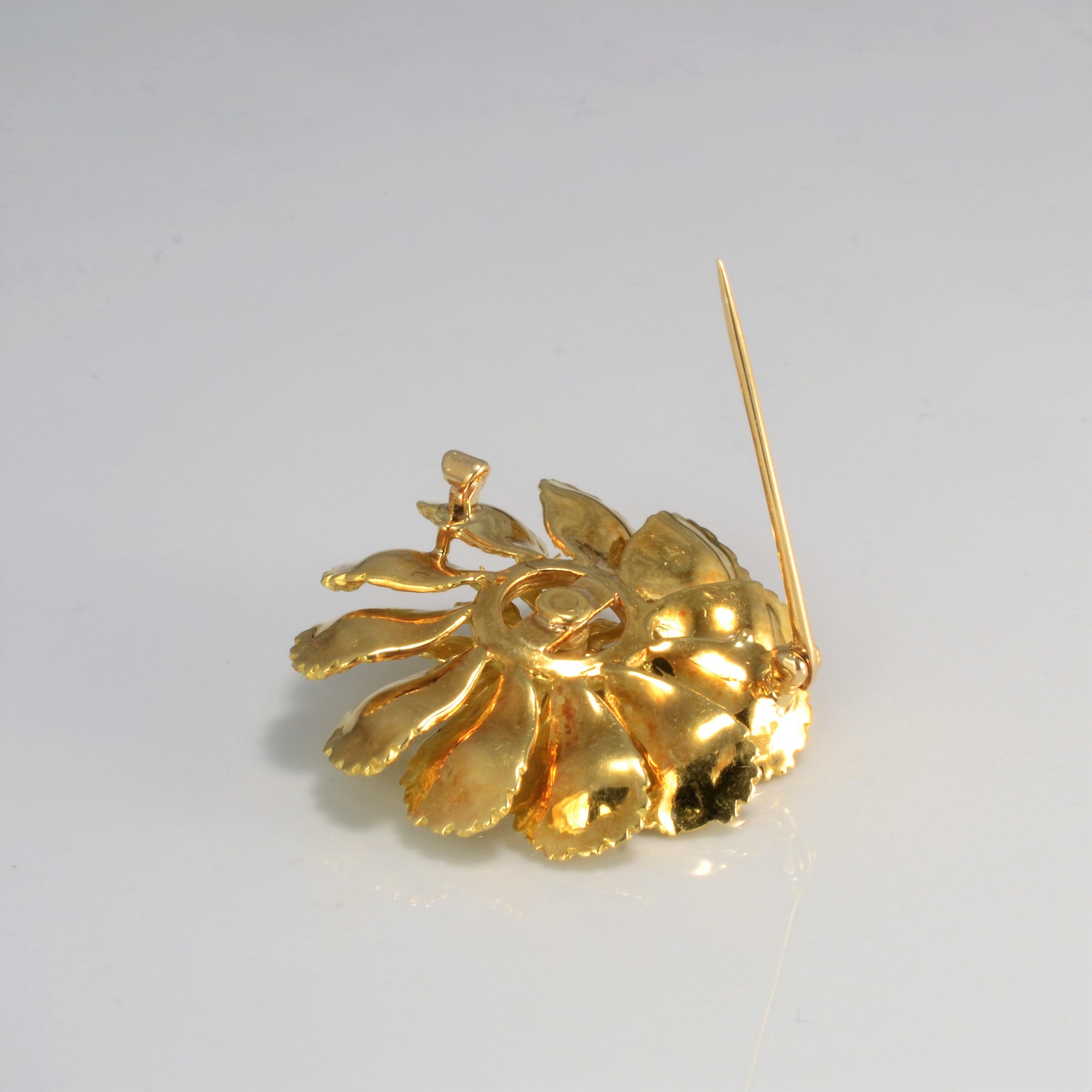 Intricate Diamond Flower Brooch | 0.26ctw |