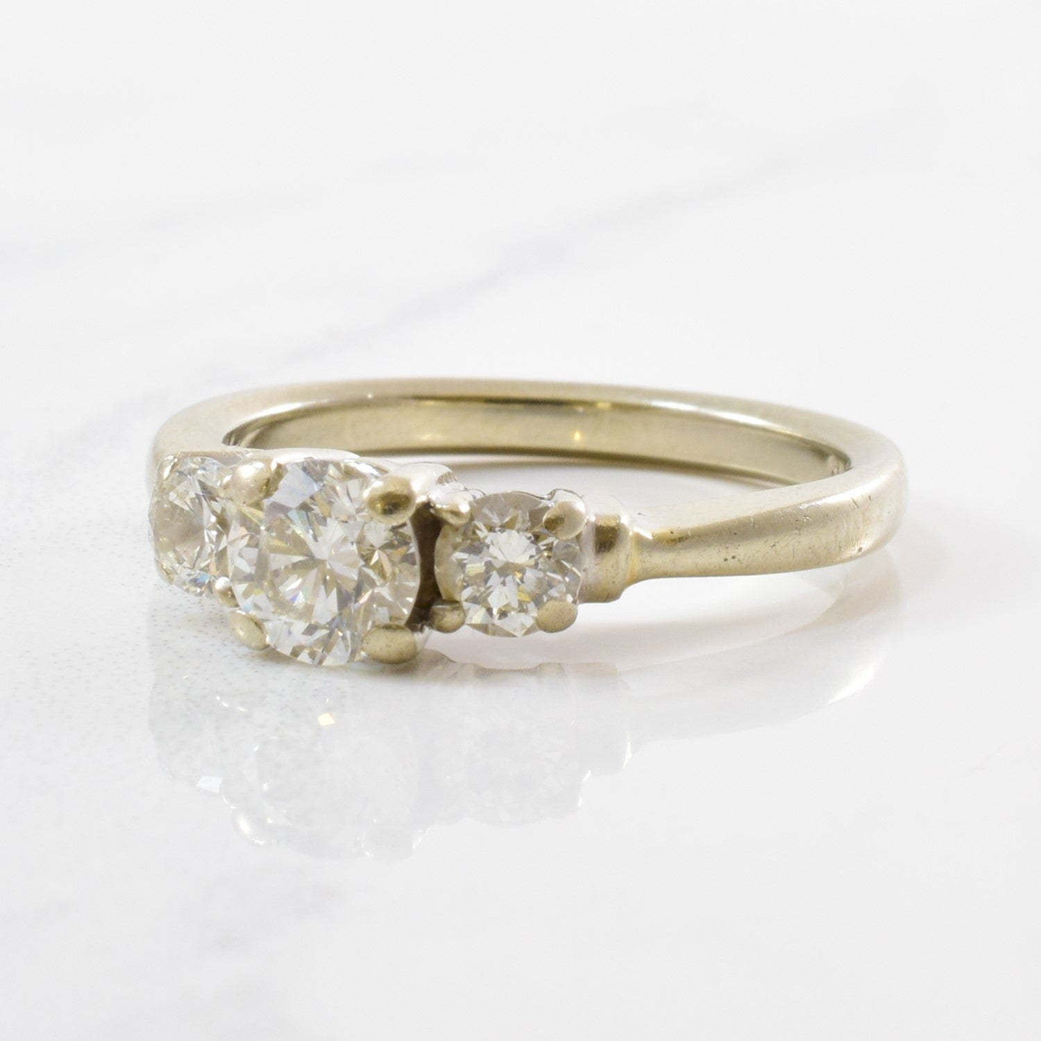Three Stone Diamond Engagement Ring | 0.95 ctw | SZ 7 |