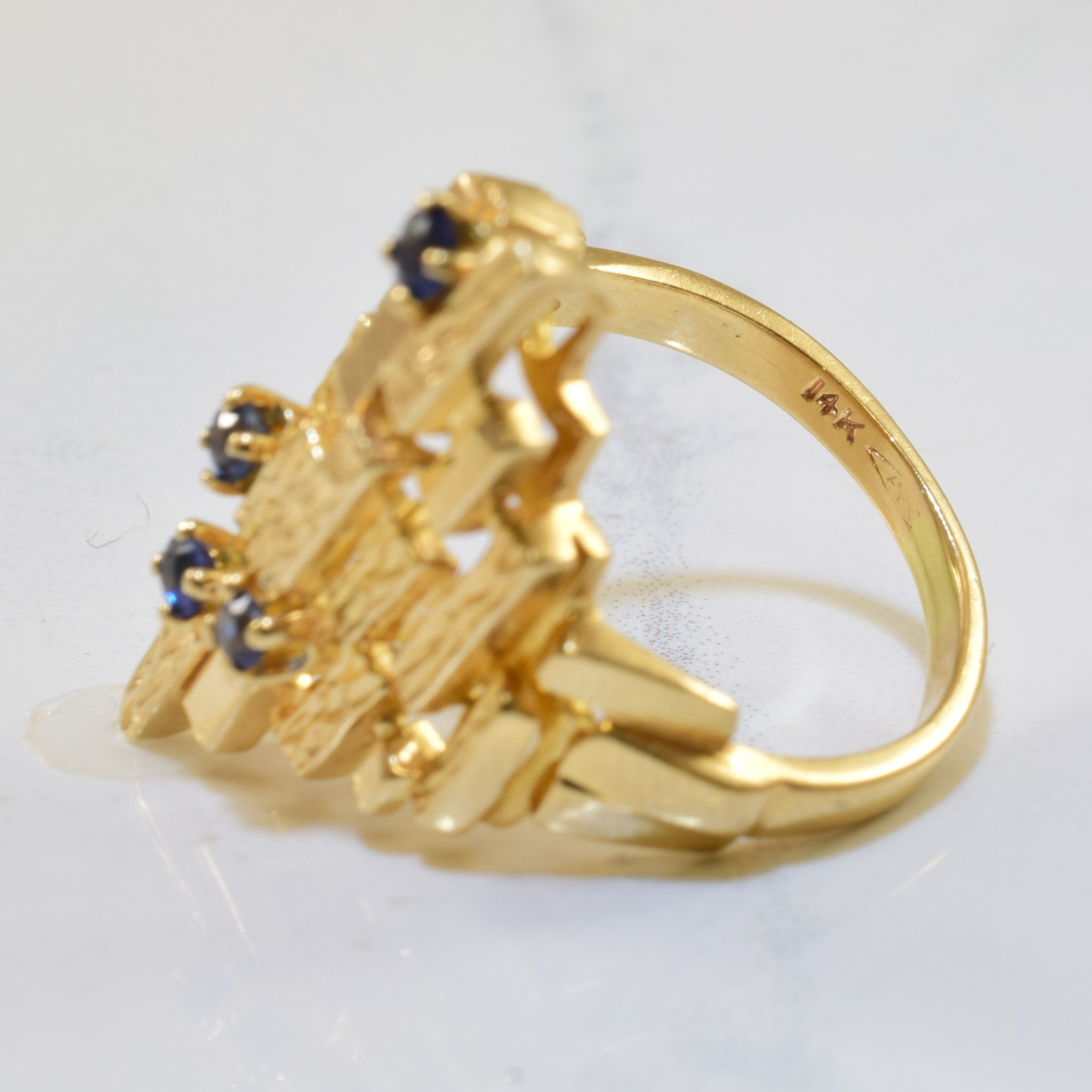 Geometric Blue Sapphire Ring | 0.25ctw | SZ 6 |