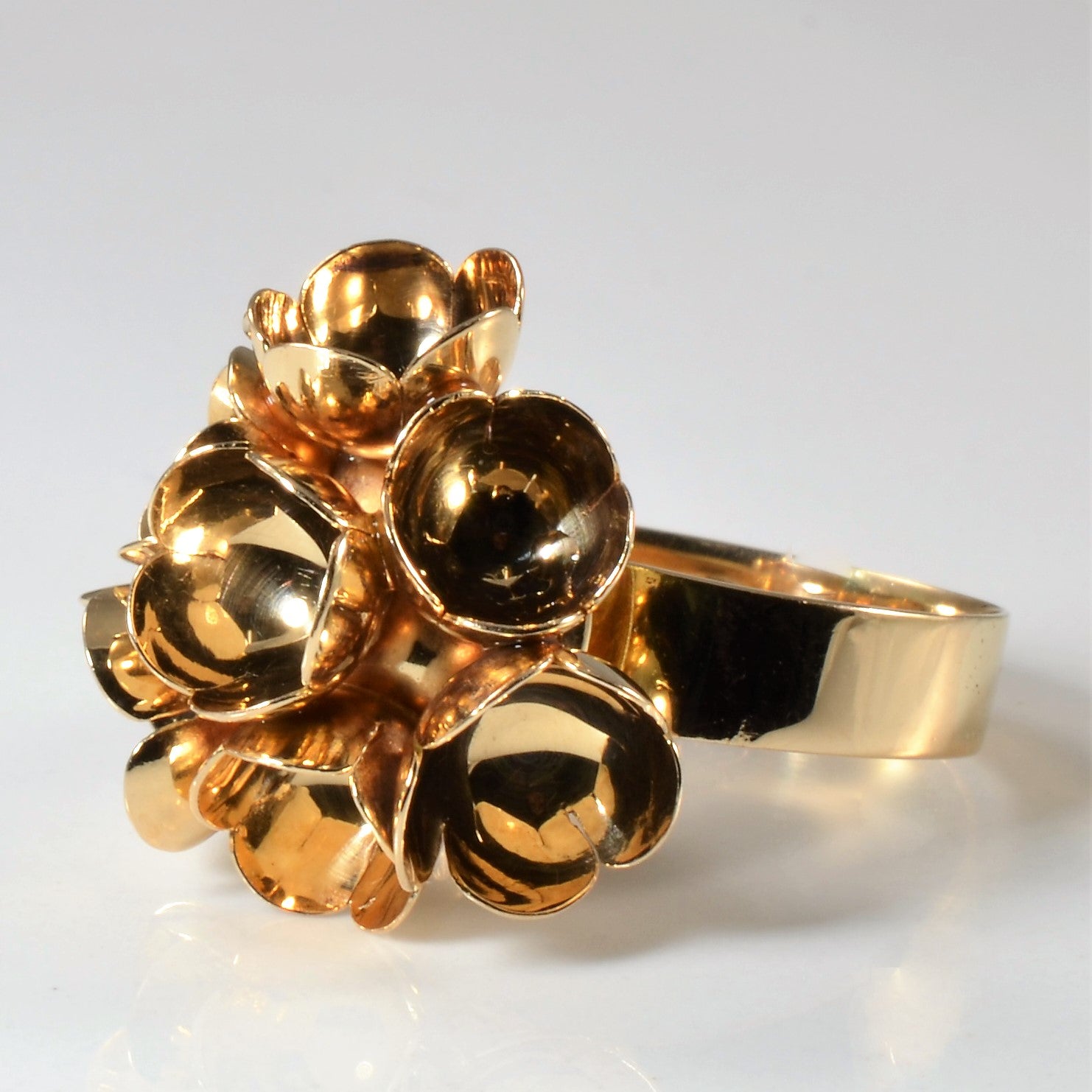 Floral Gold Cocktail Ring | SZ 7.75 |