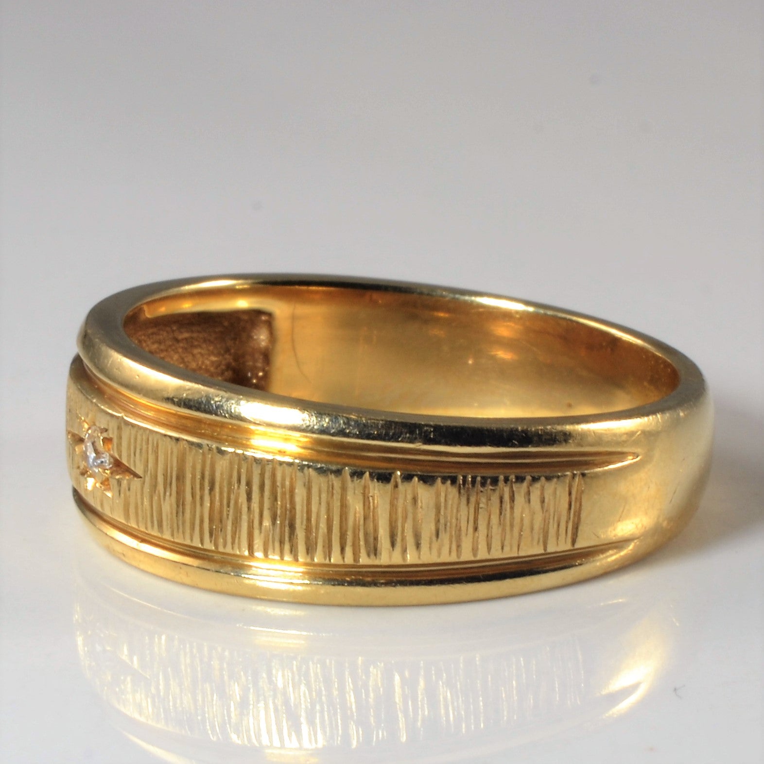 Textured Yellow Gold Diamond Band | 0.03ct | SZ 9.5 |