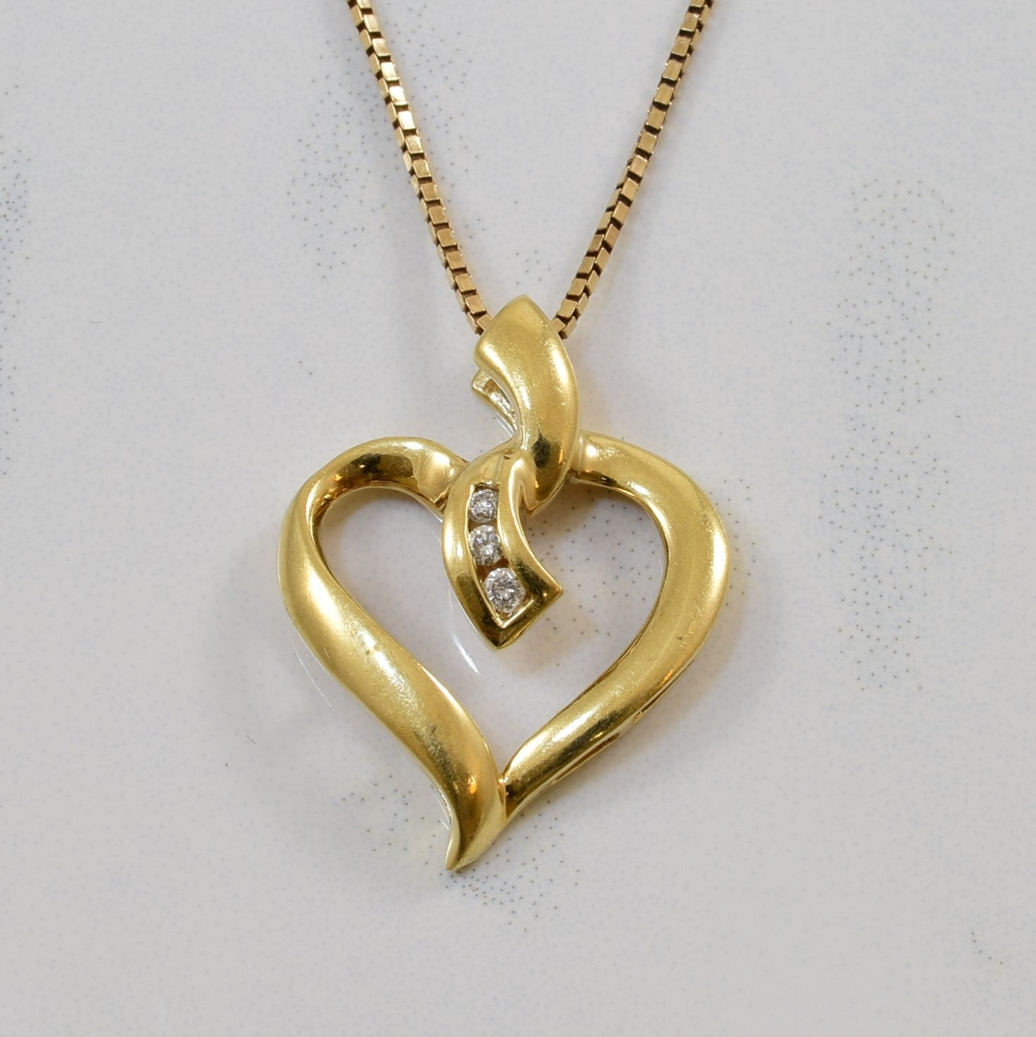 Diamond Heart Necklace | 0.03ctw | 19" |