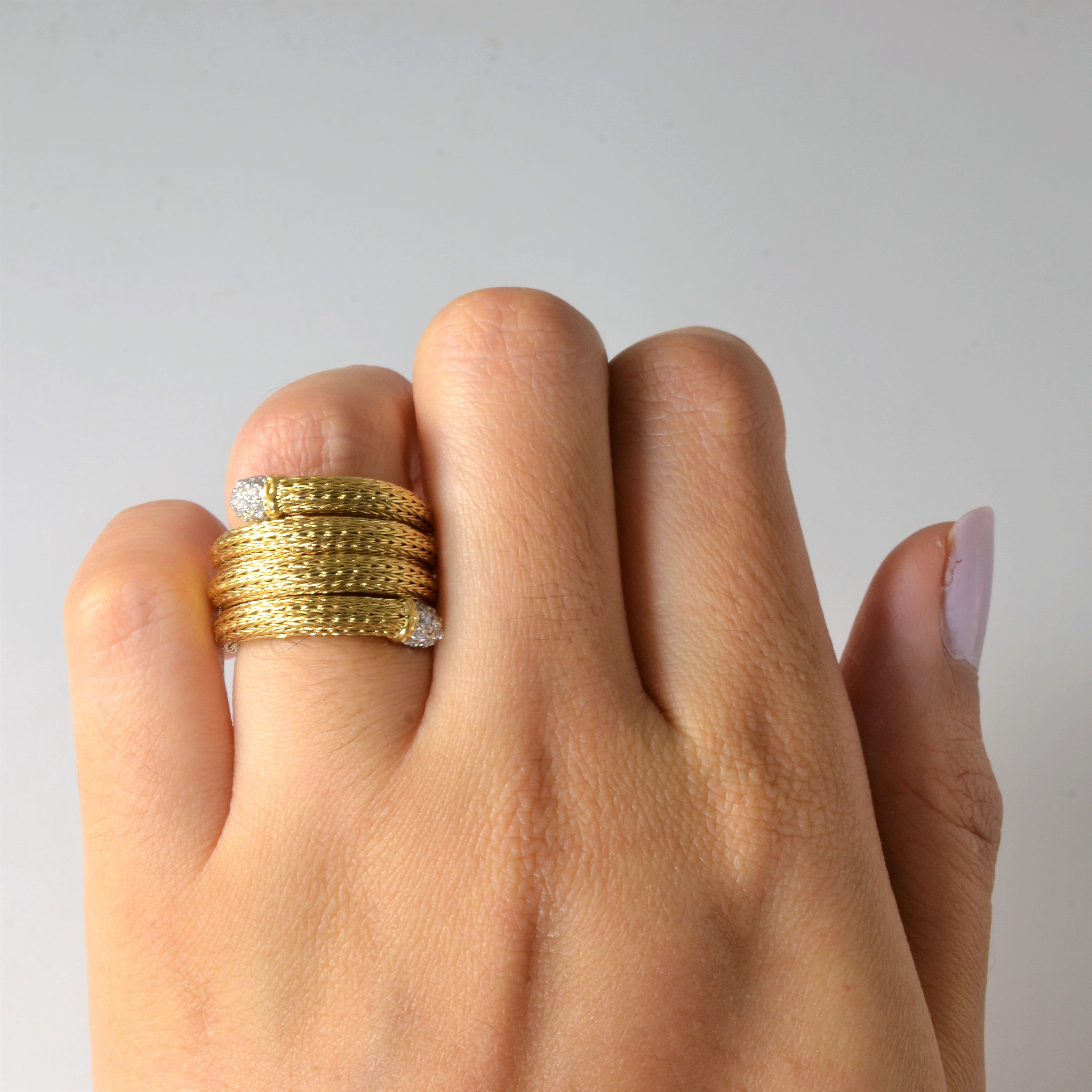 Bague en or jaune avec maille et diamants | 0,12 ct | Taille 4,5 |