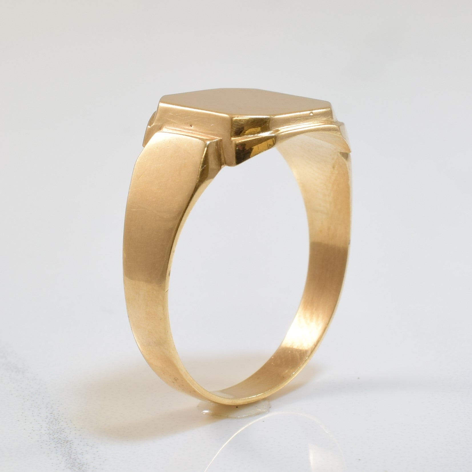 Bague chevalière en or jaune 10 carats | Taille 10,5 |