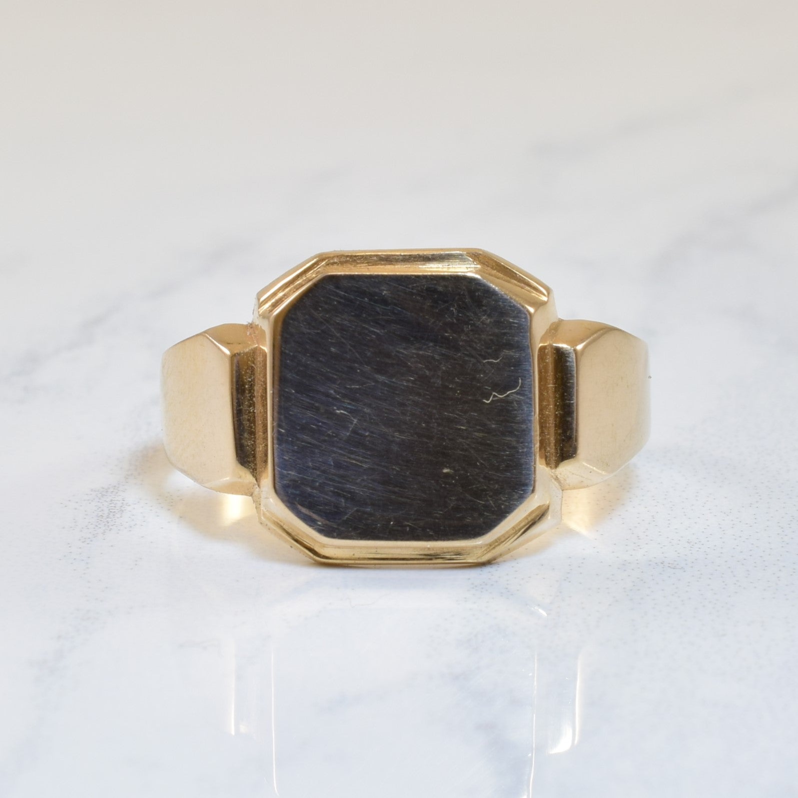 Bague chevalière en or jaune 10 carats | Taille 10,5 |