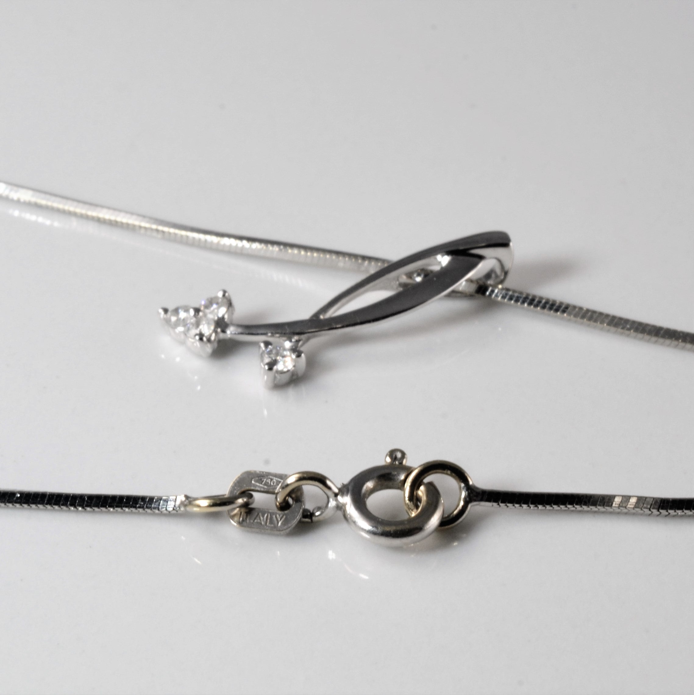 Twisted Diamond Necklace | 0.10ctw | 18" |