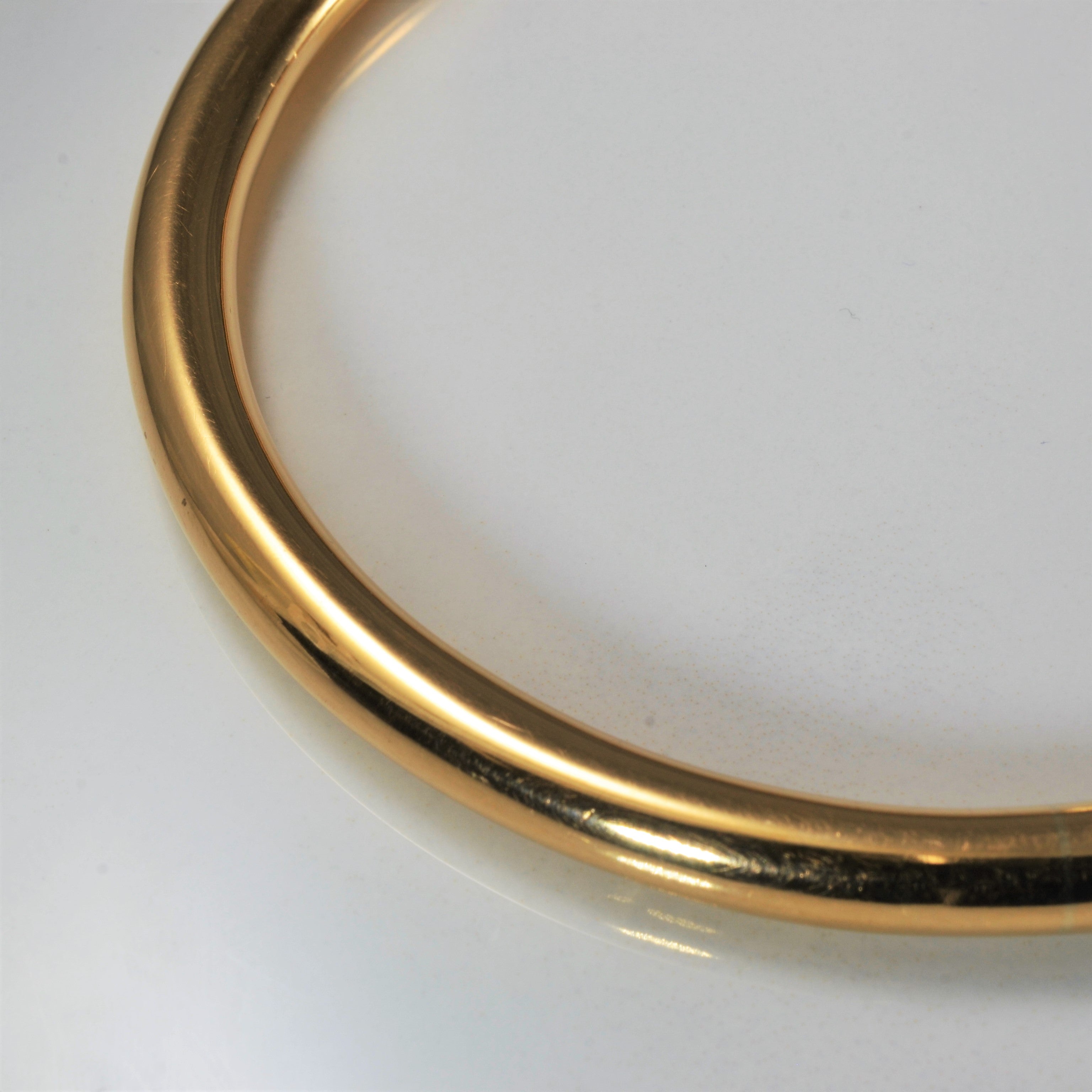 Plain Yellow Gold Bangle |
