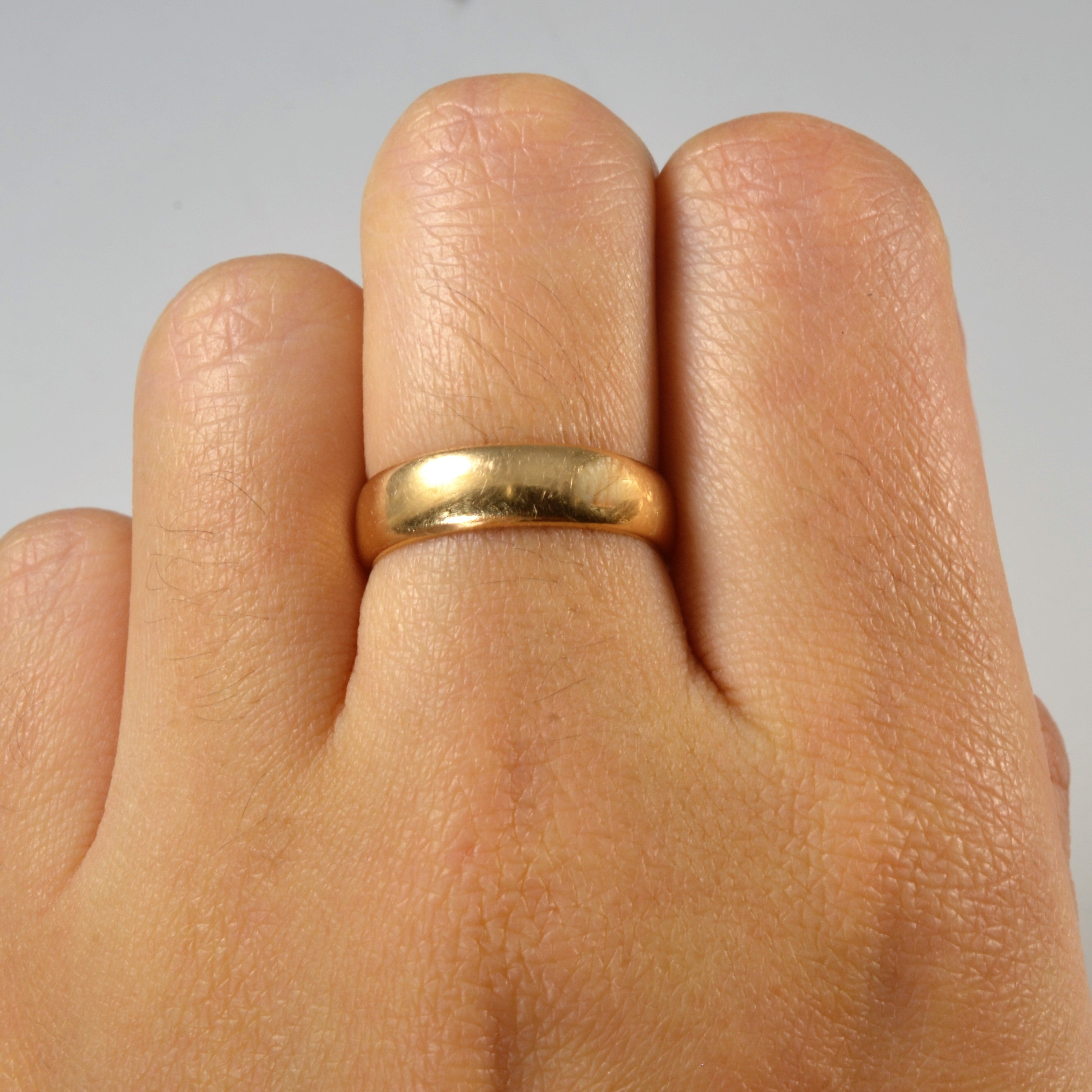 22k Yellow Gold Band | SZ 6.75 |