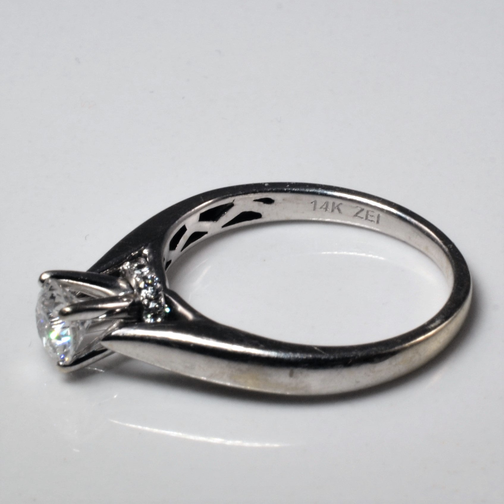 Spinning Diamond Detail Engagement Ring | 0.47ctw | SZ 5 |
