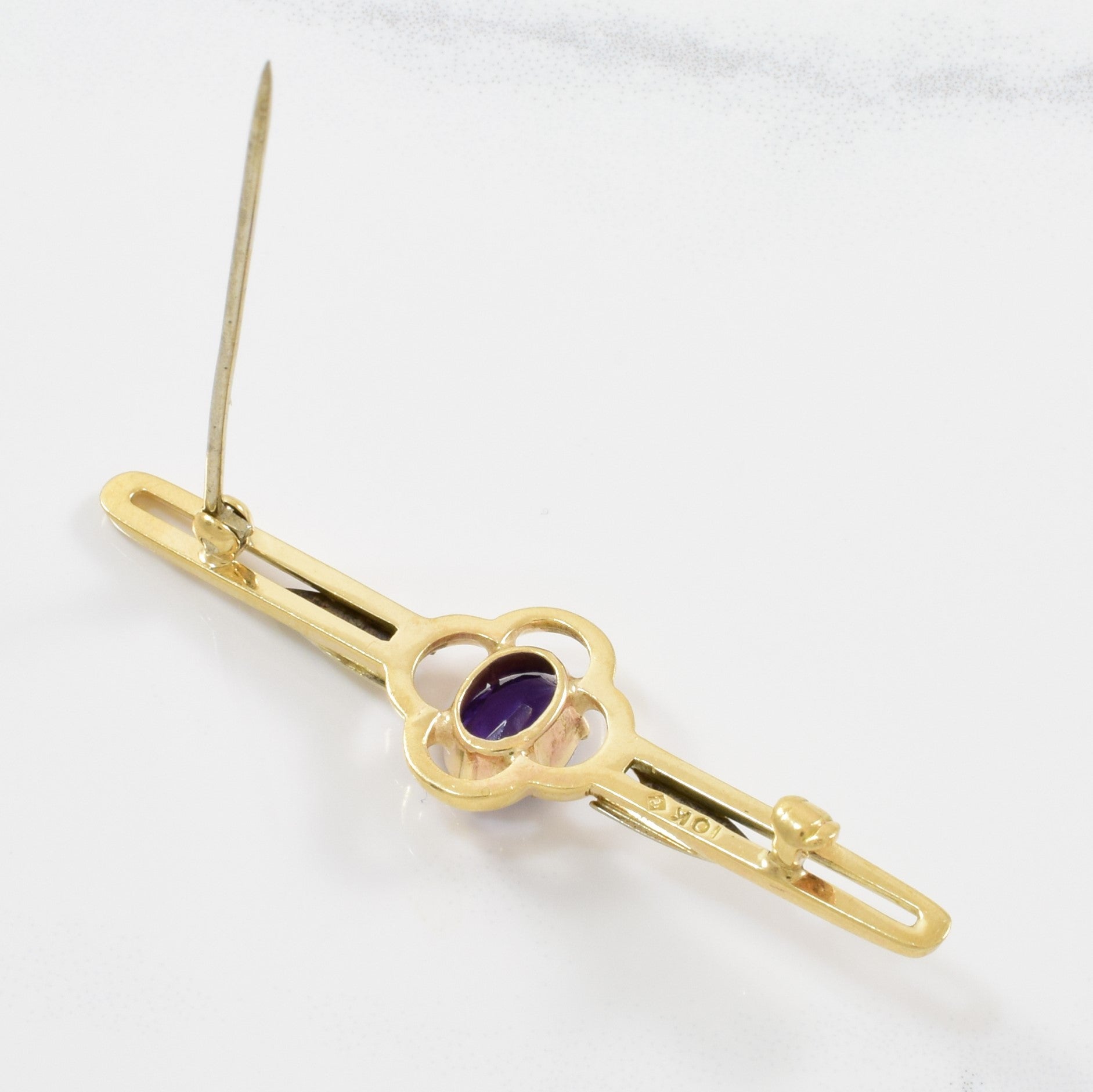 Retro Era Amethyst Brooch | 1.00ct |