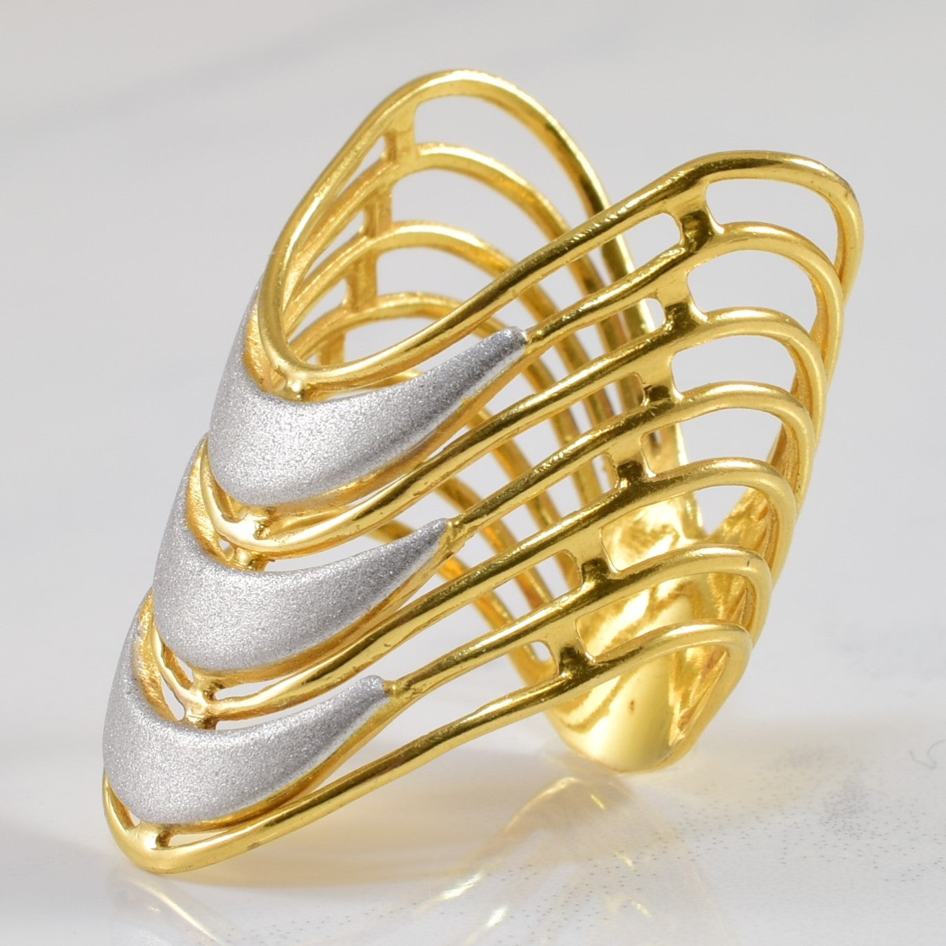 Two Tone Open Work Chevron Ring | SZ 7.25 |