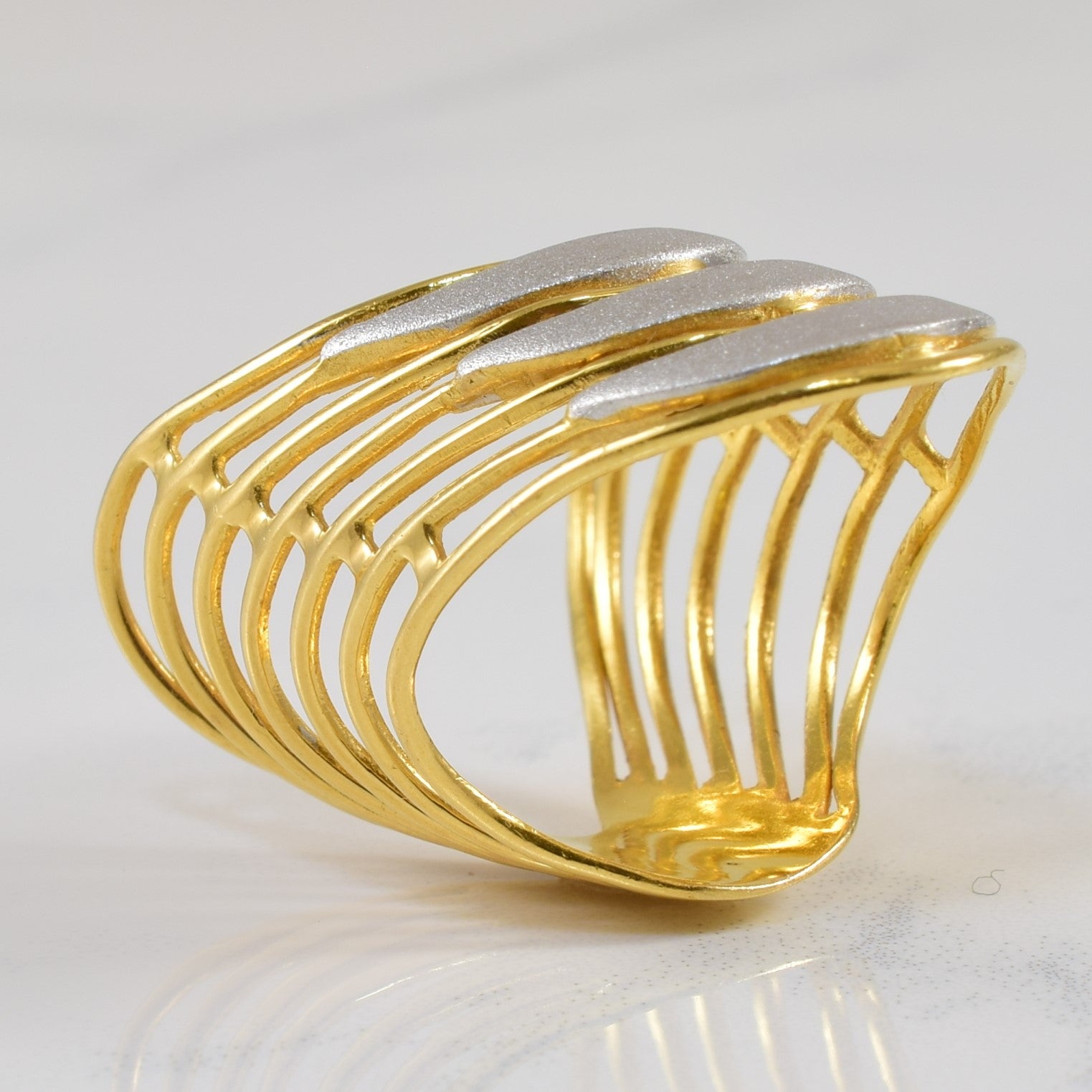 Two Tone Open Work Chevron Ring | SZ 7.25 |