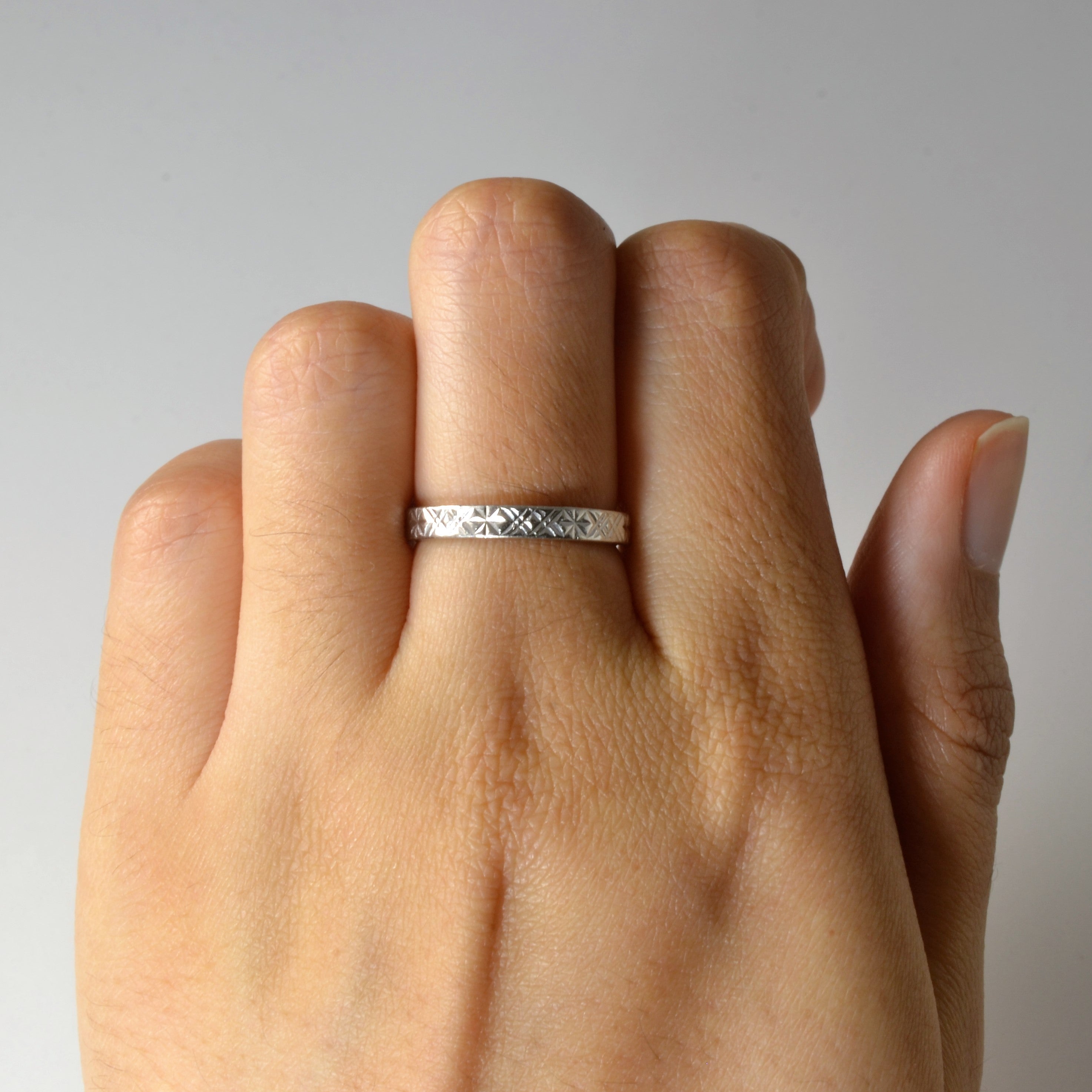 Diamond Cut Platinum Band | SZ 6.25 |