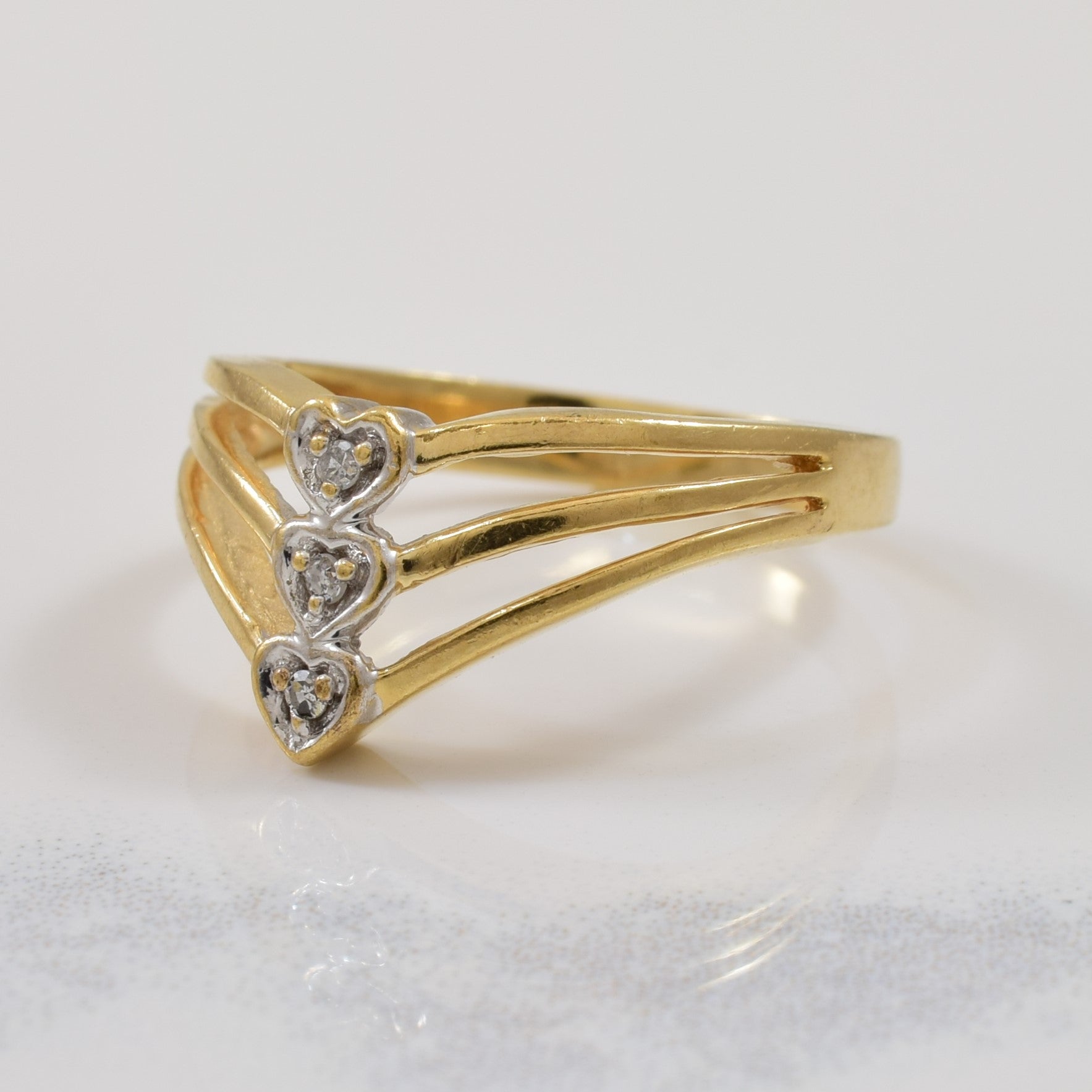 Diamond Chevron Split Shank Ring | 0.02ctw | SZ 6.25 |