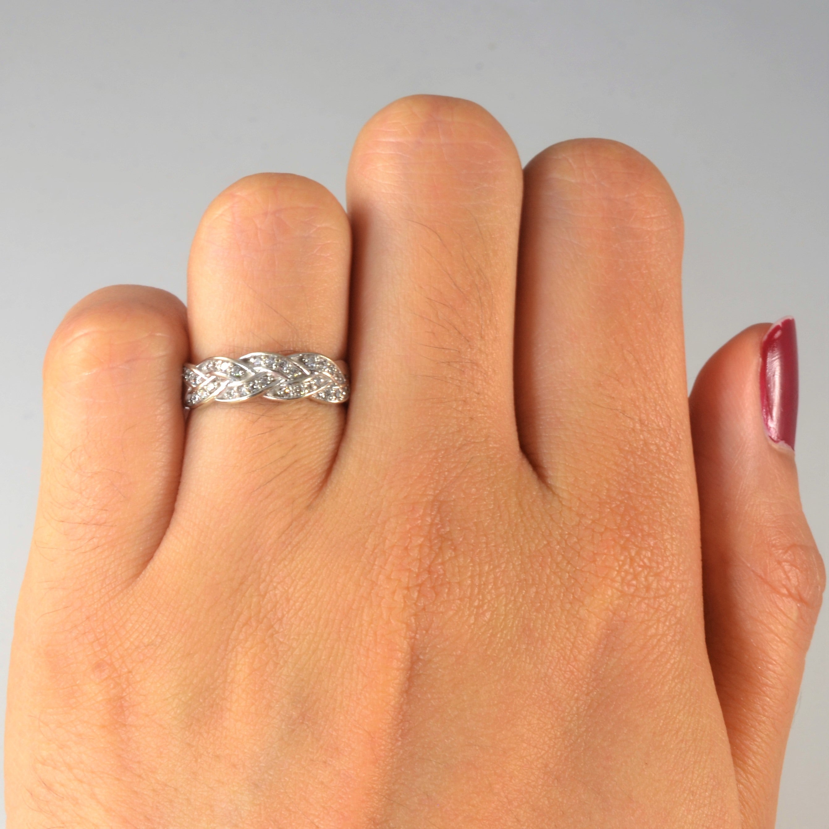 Alliance en or blanc tressé et diamants | 0,24 ct | Taille 5 |