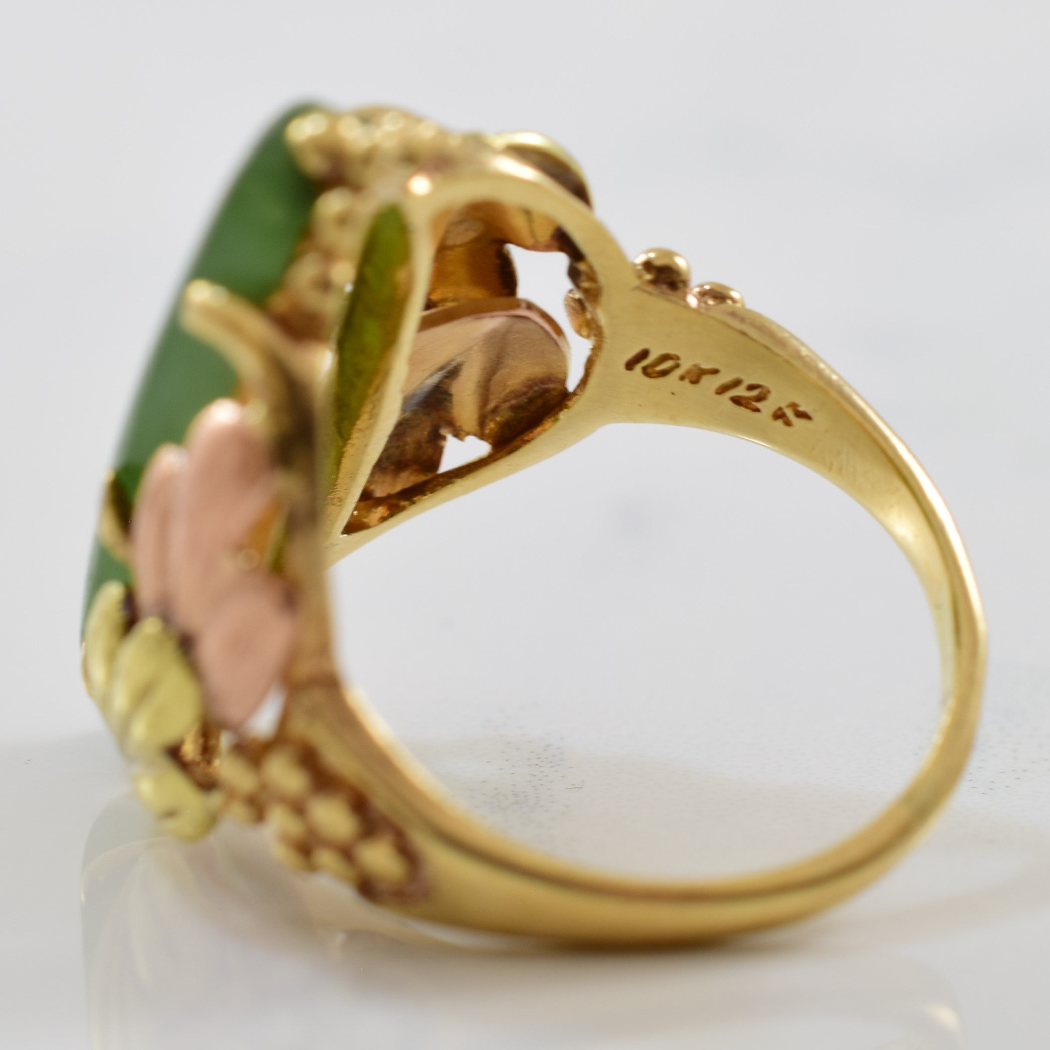 Bague en néphrite en forme de feuille de vigne | 5,00 ct | Taille 6 |