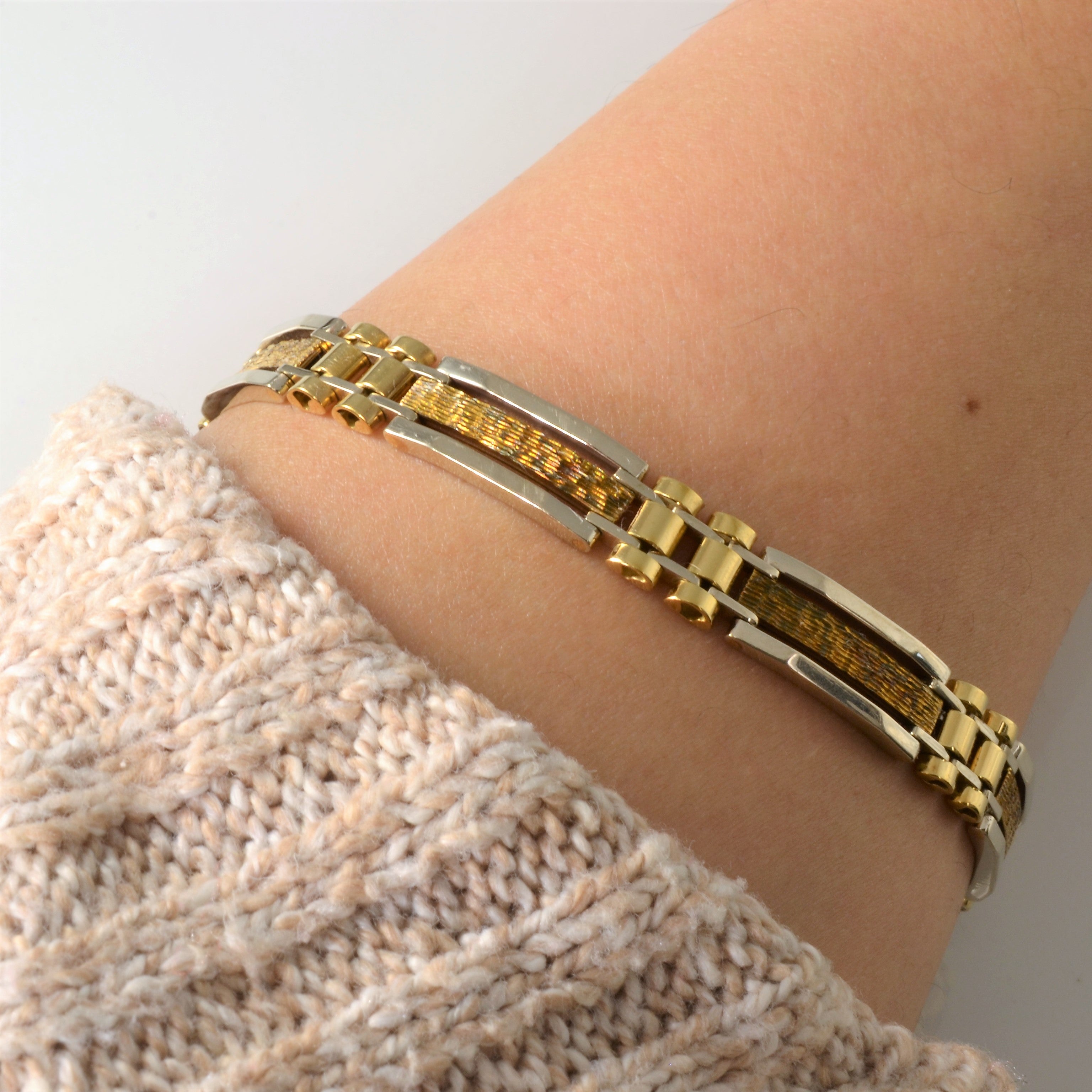 Two Tone Textured Link Bracelet | 8.5" |