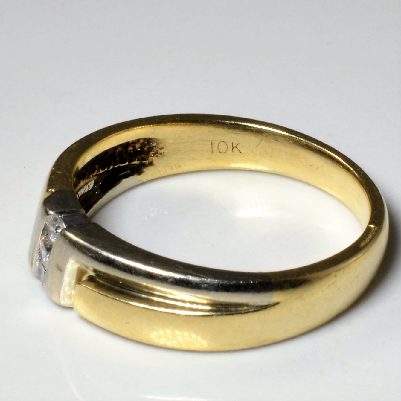 Two Tone Diagonal Channel Band | 0.09ctw | SZ 10 |