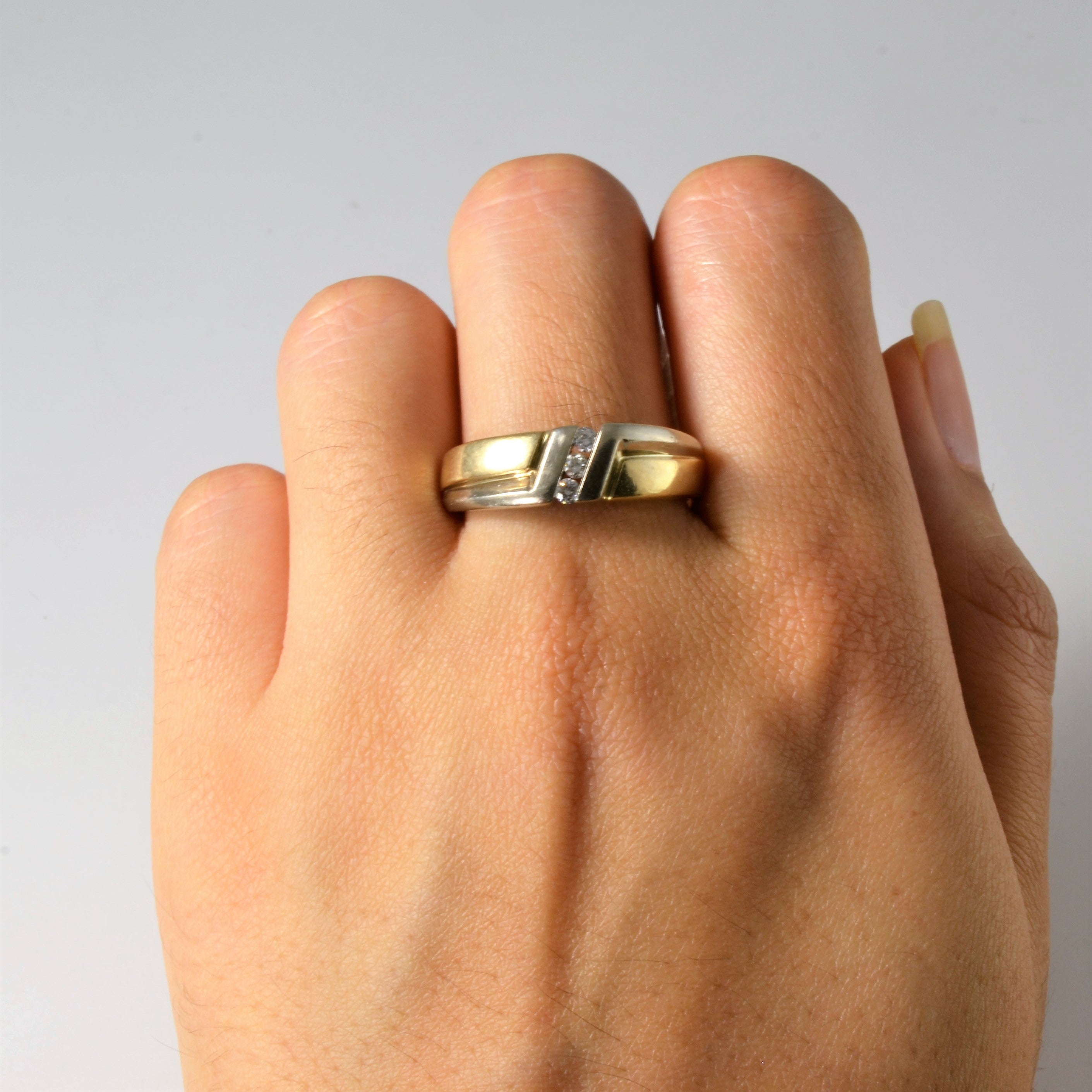 Two Tone Diagonal Channel Band | 0.09ctw | SZ 10 |
