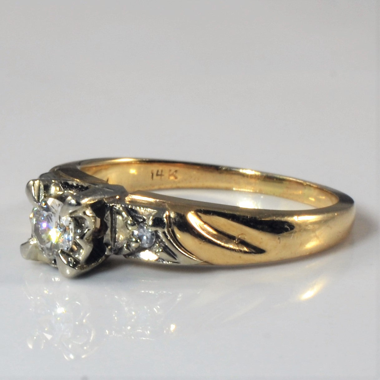 Three Stone Diamond Ring | 0.22ctw | SZ 6 |