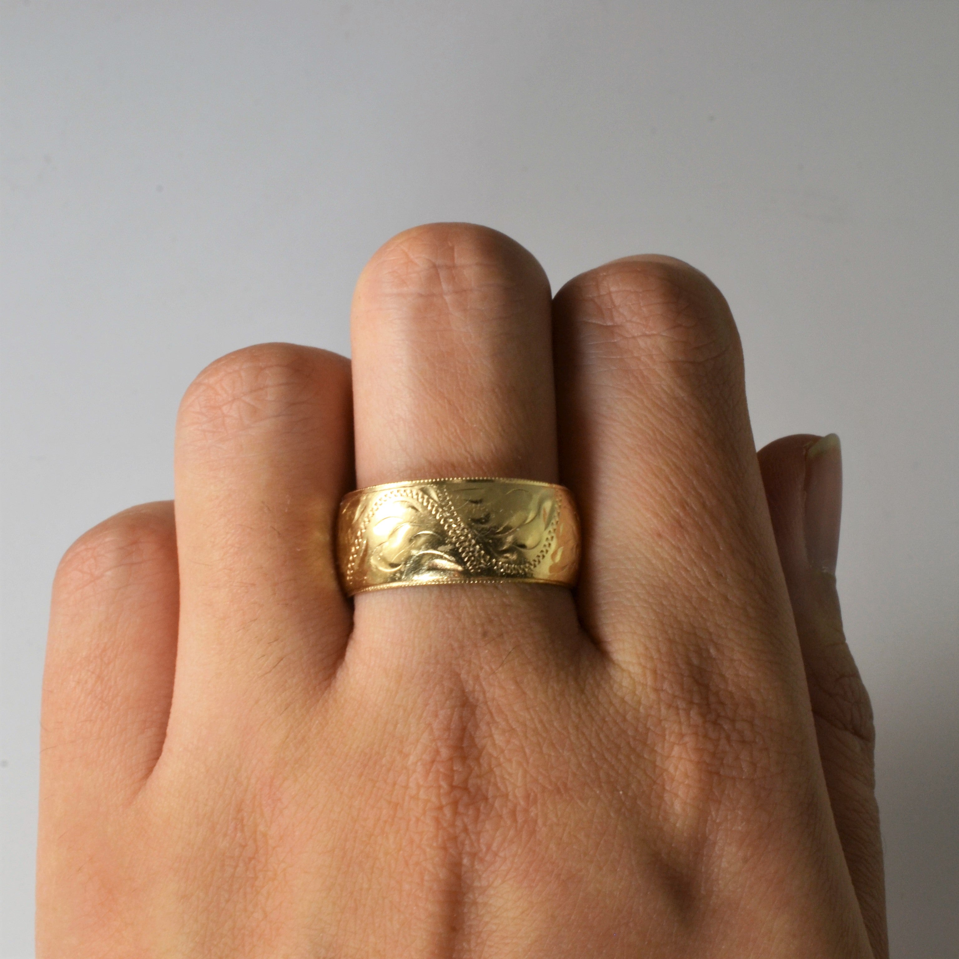 Ornate Yellow Gold Band | SZ 10 |