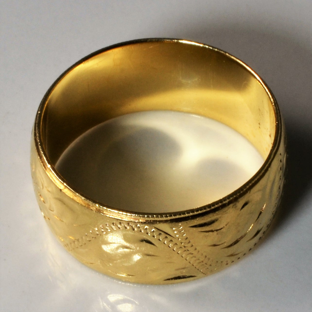 Ornate Yellow Gold Band | SZ 10 |