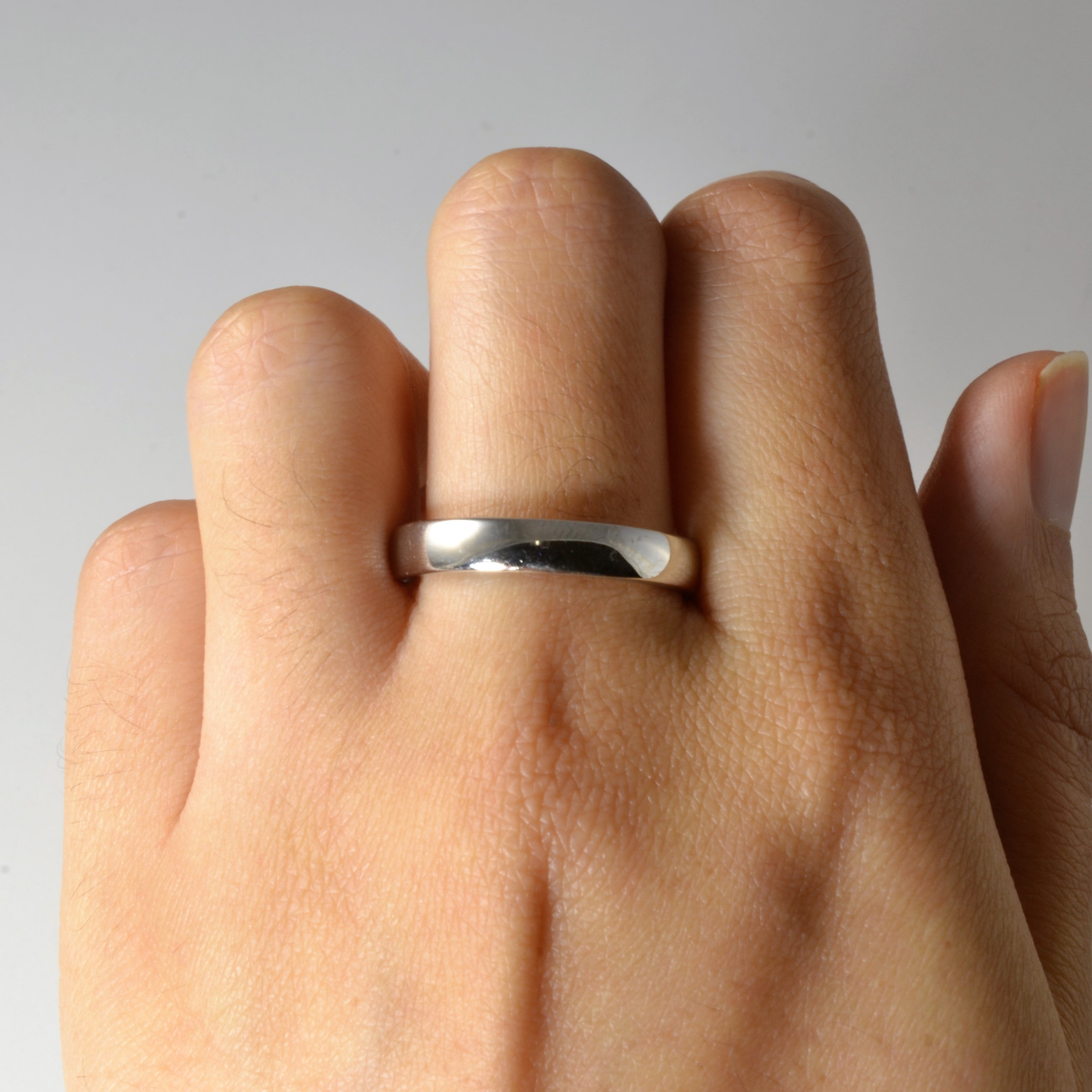 De Beers' Platinum Wedding Band | SZ 11 |