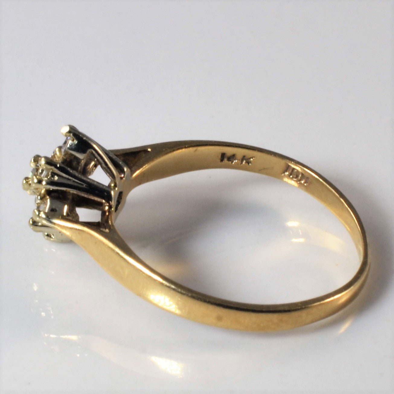 Petite Diamond Cluster Ring | 0.14ctw | SZ 4.5 |
