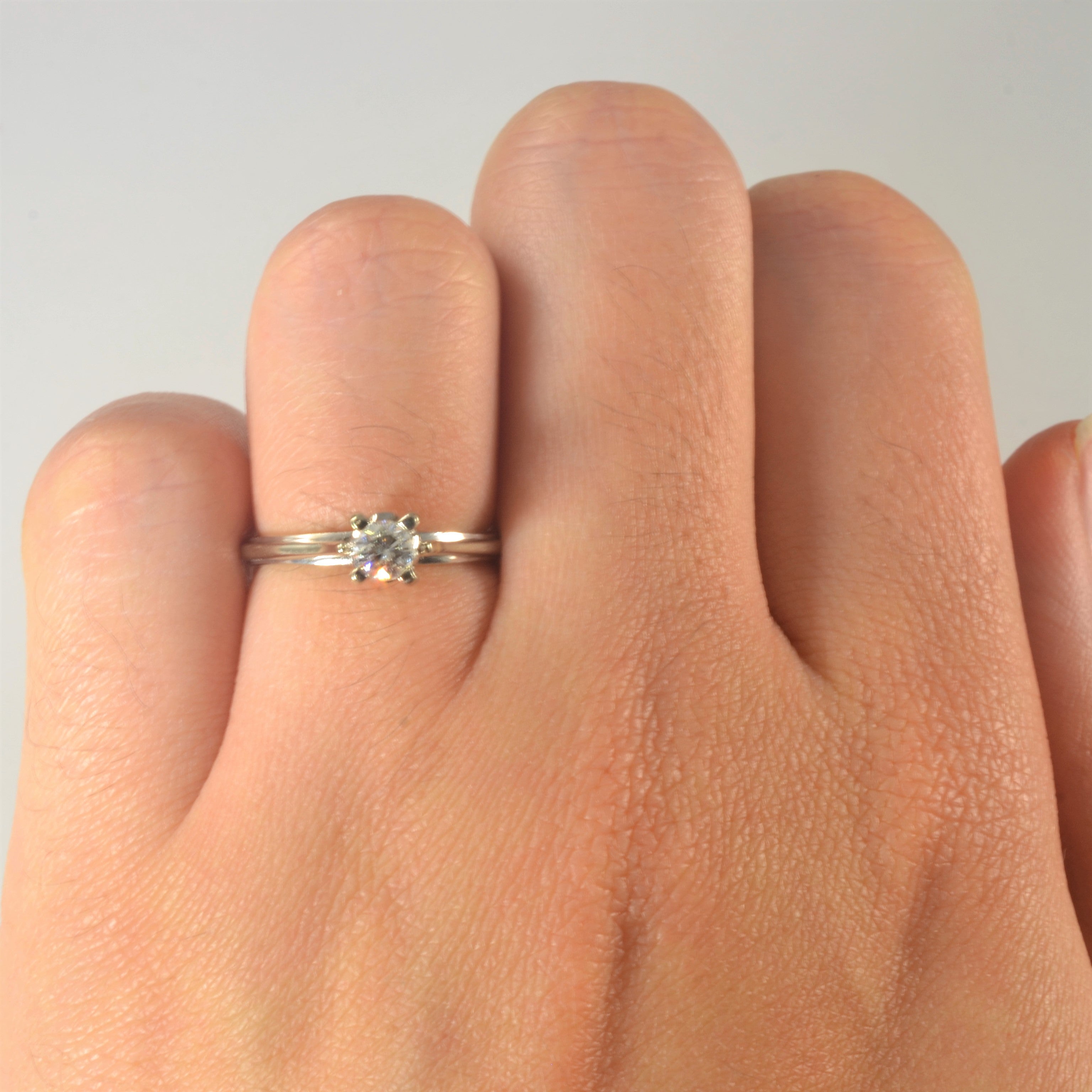 Ridged Knife Edge Solitaire Diamond Ring | 0.19ct | SZ 4 |