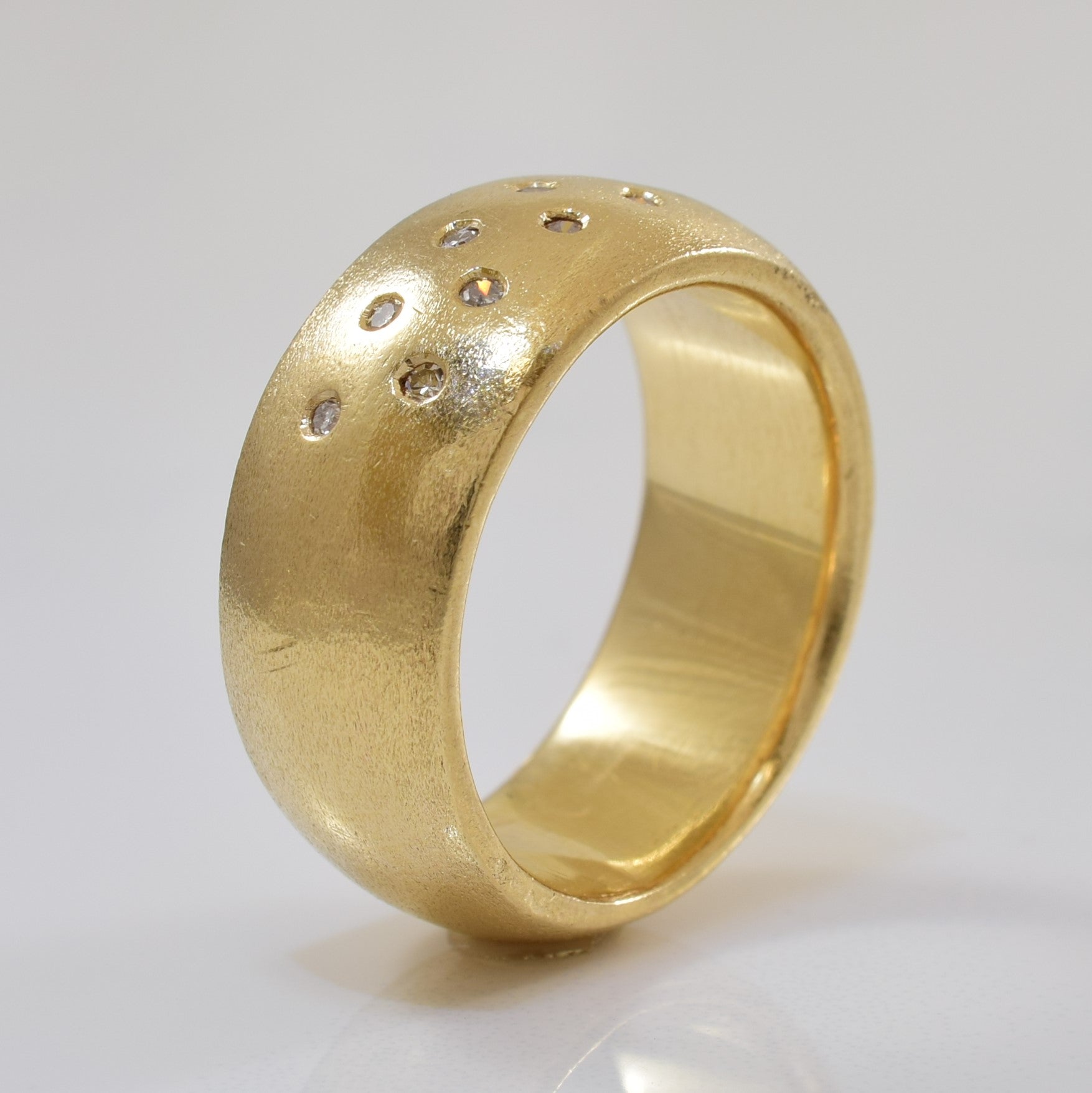 Flush Set Diamond Band | 0.09ctw | SZ 8.25 |