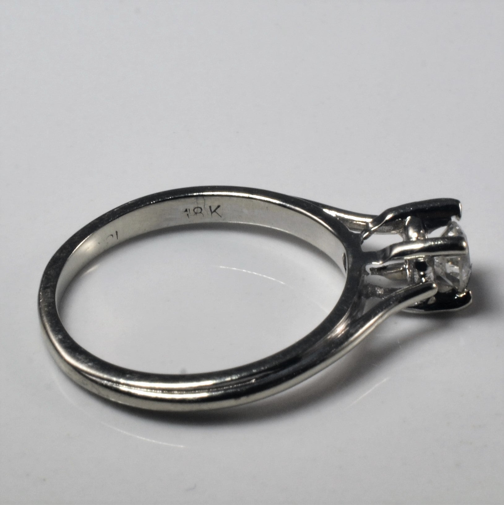 Ridged Knife Edge Solitaire Diamond Ring | 0.19ct | SZ 4 |