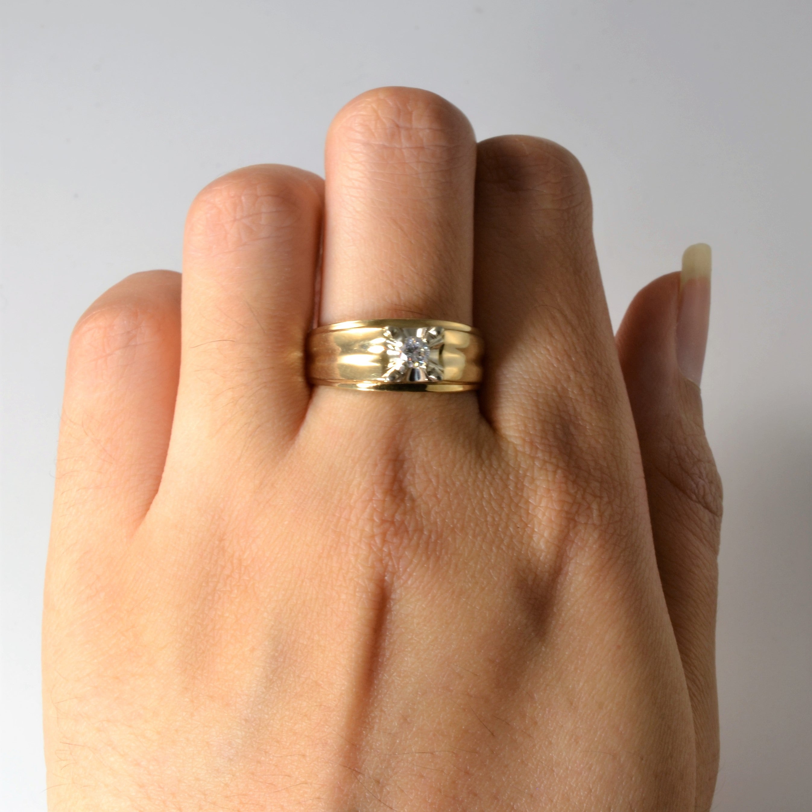 Illusion Set Diamond Ring | 0.15ct | SZ 8.25 |