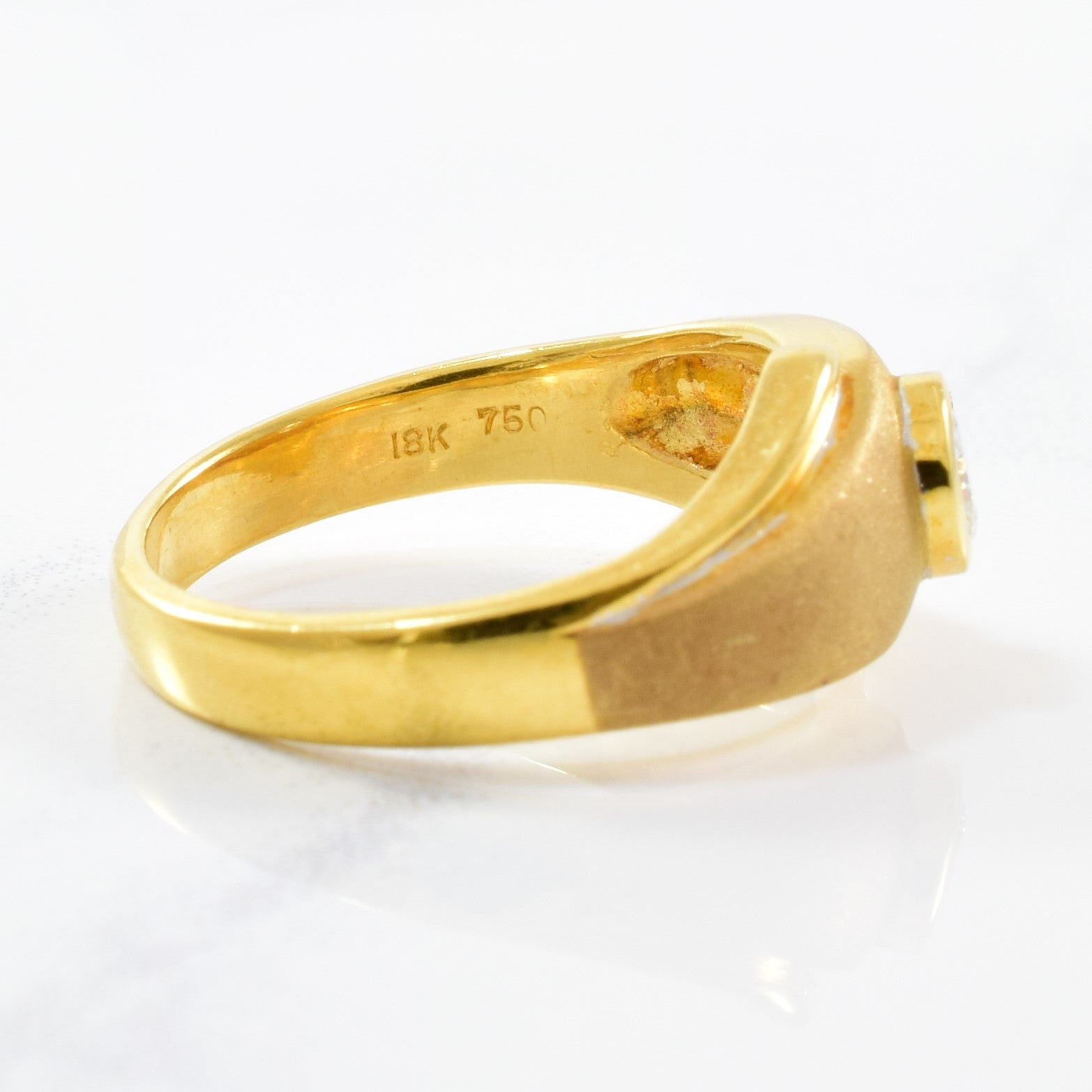 Bezel Set Diamond Band | 0.20ct | SZ 4.75 |