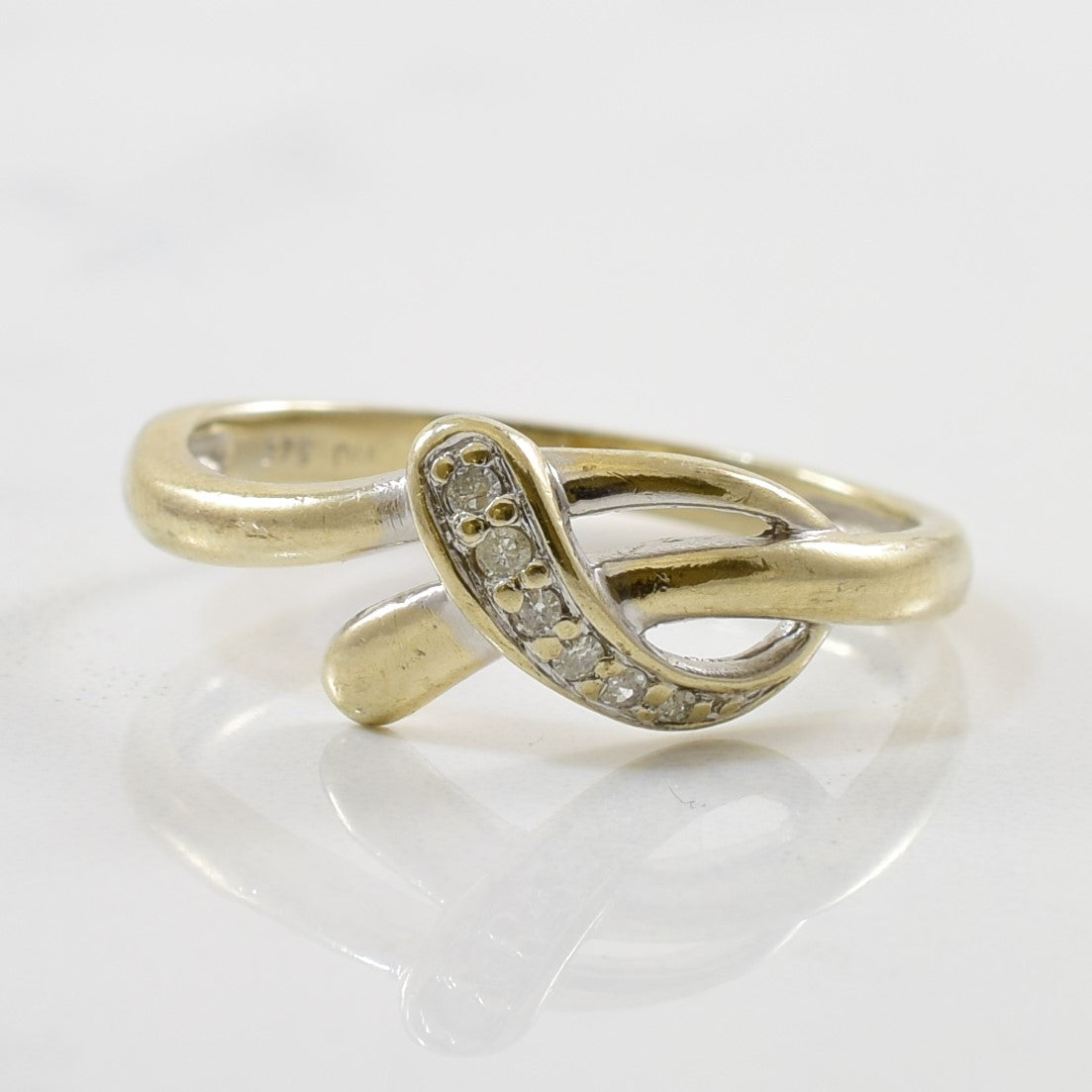 Diamond Knot Ring | 0.03ctw | SZ 7.25 |