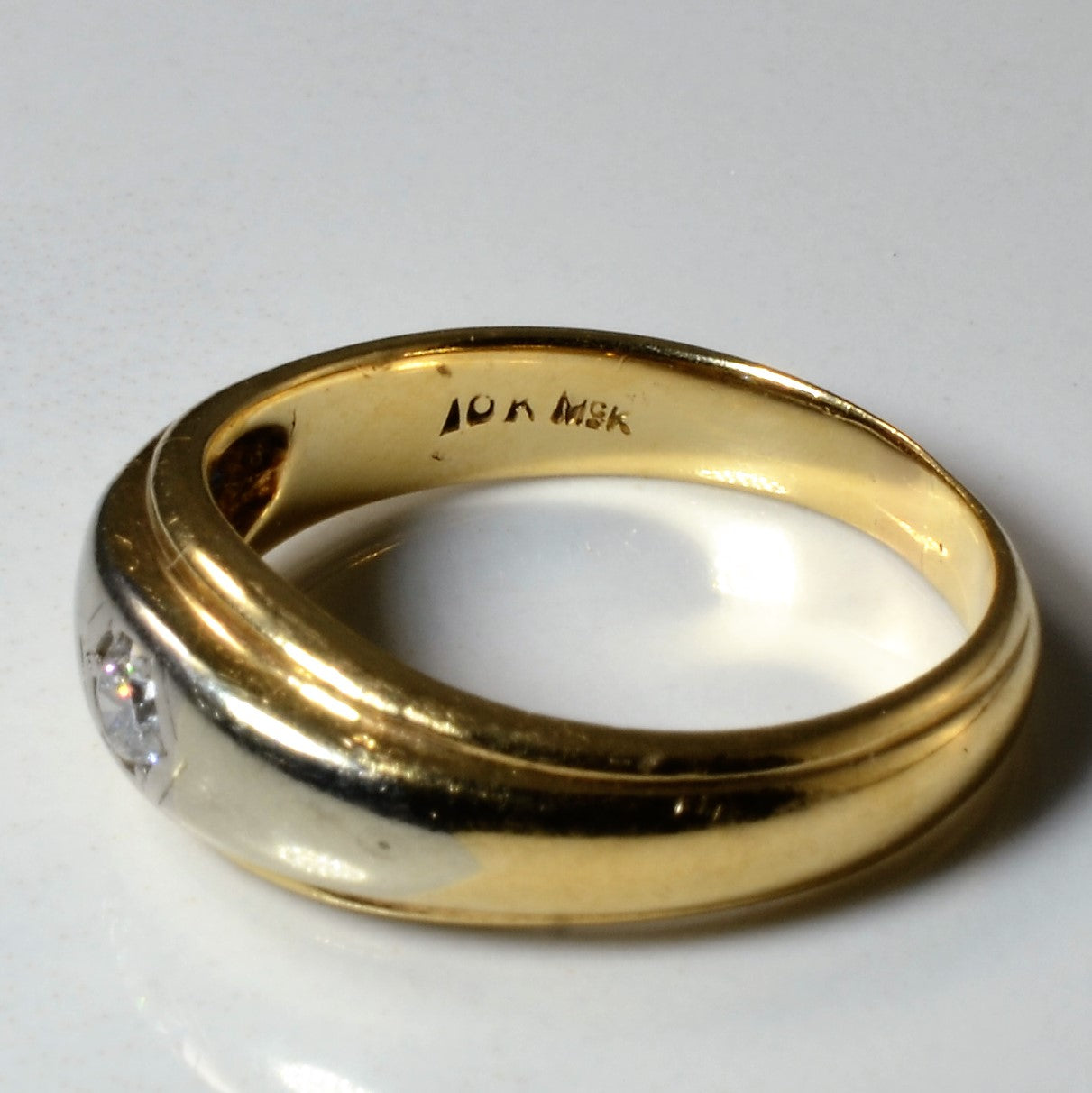 Tow Tone Flush Set Diamond Ring | 0.12ct | SZ 8 |