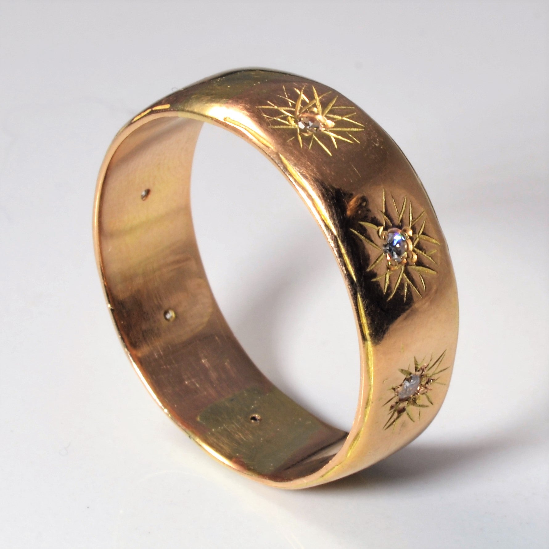 Star Burst Diamond Band | 0.12ctw | SZ 14 |